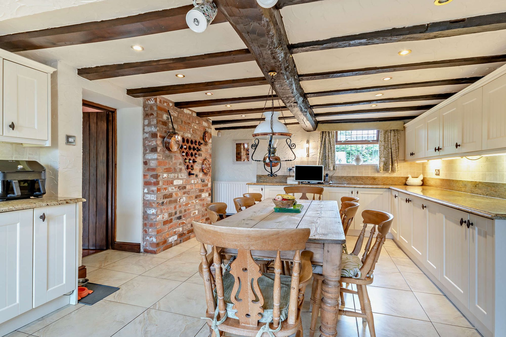 4 bed detached house for sale in Six Ashes, Bridgnorth, WV15 9