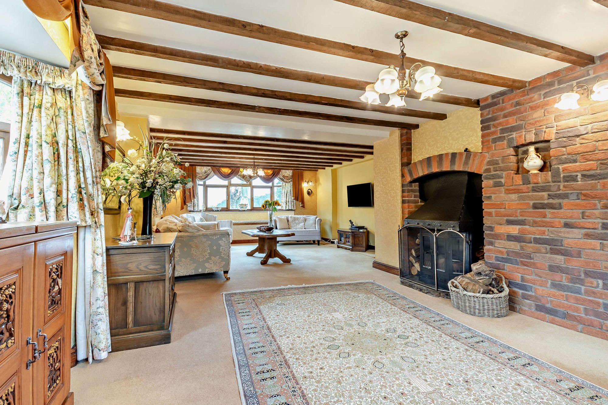 4 bed detached house for sale in Six Ashes, Bridgnorth, WV15 3