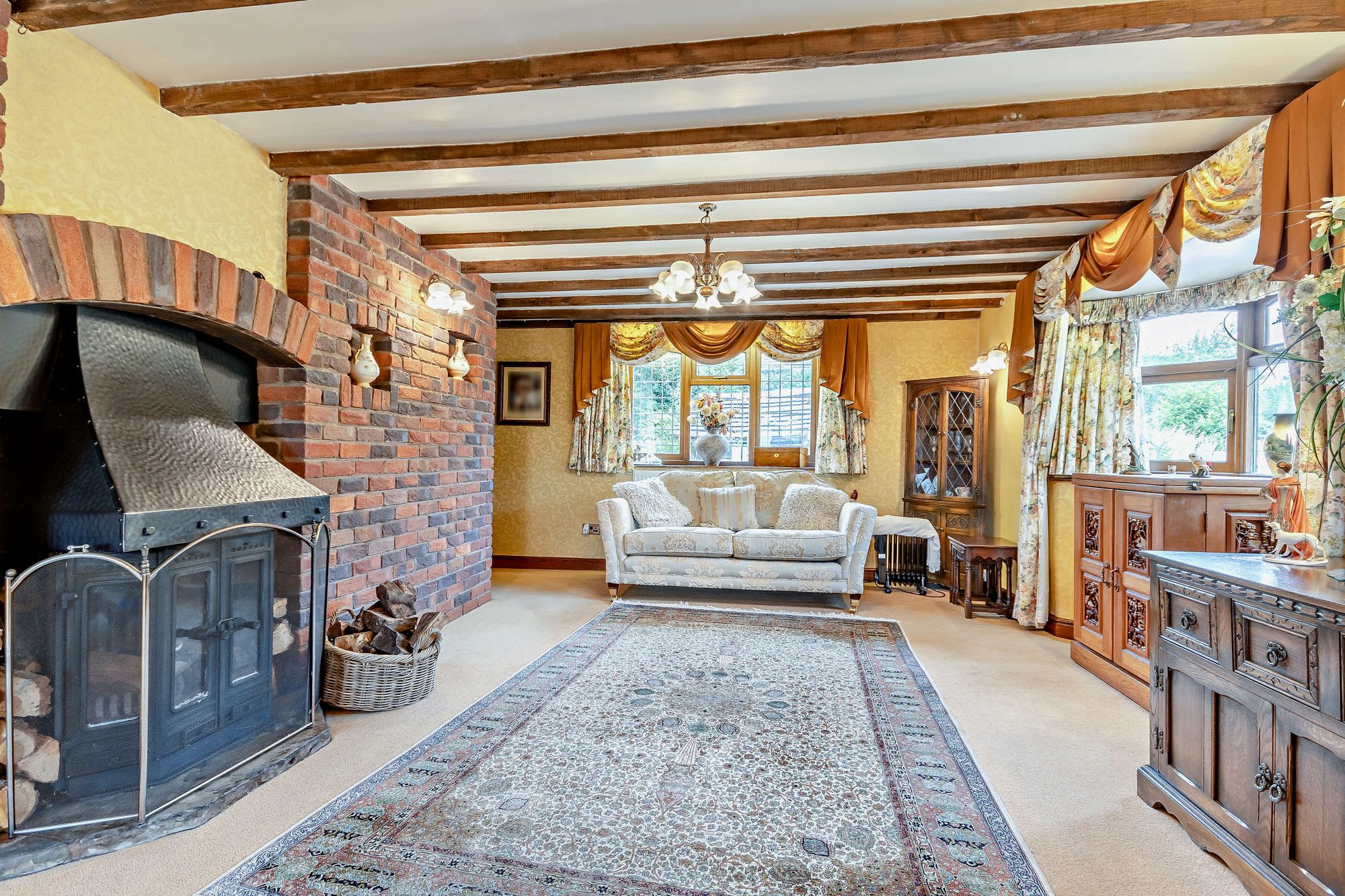 4 bed detached house for sale in Six Ashes, Bridgnorth, WV15  - Property Image 8