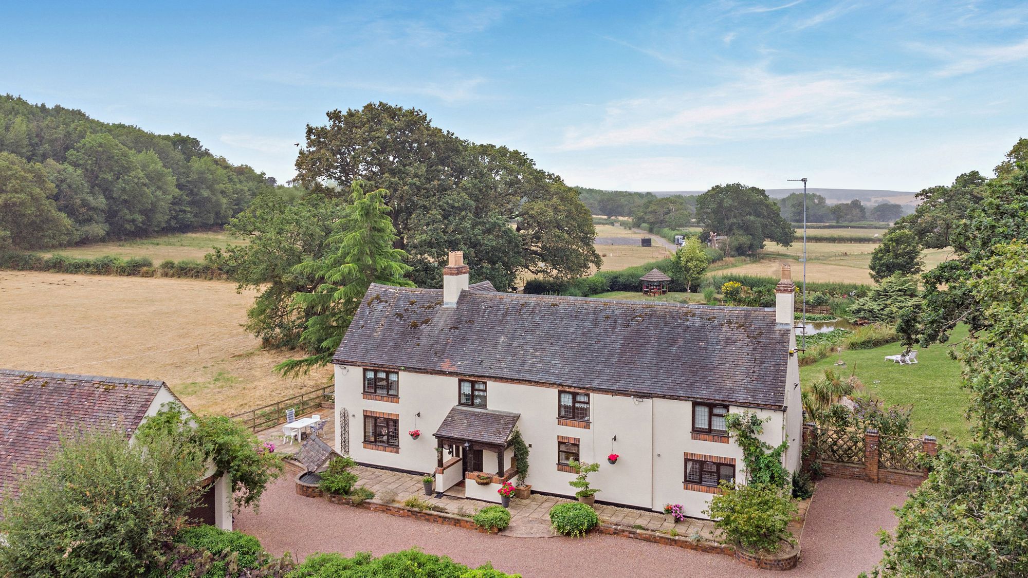 4 bed detached house for sale in Six Ashes, Bridgnorth, WV15 32