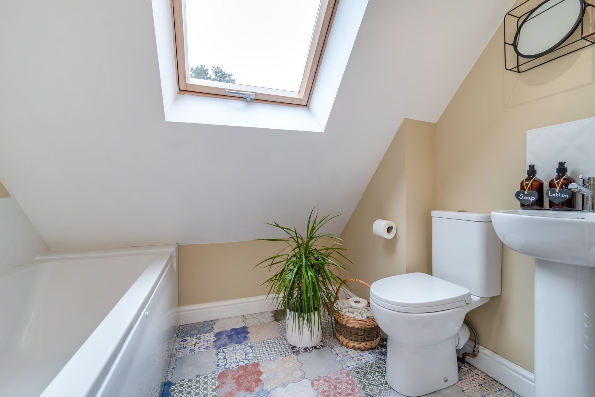 5 bed detached house for sale in Tenbury Road, Clows Top, DY14  - Property Image 21