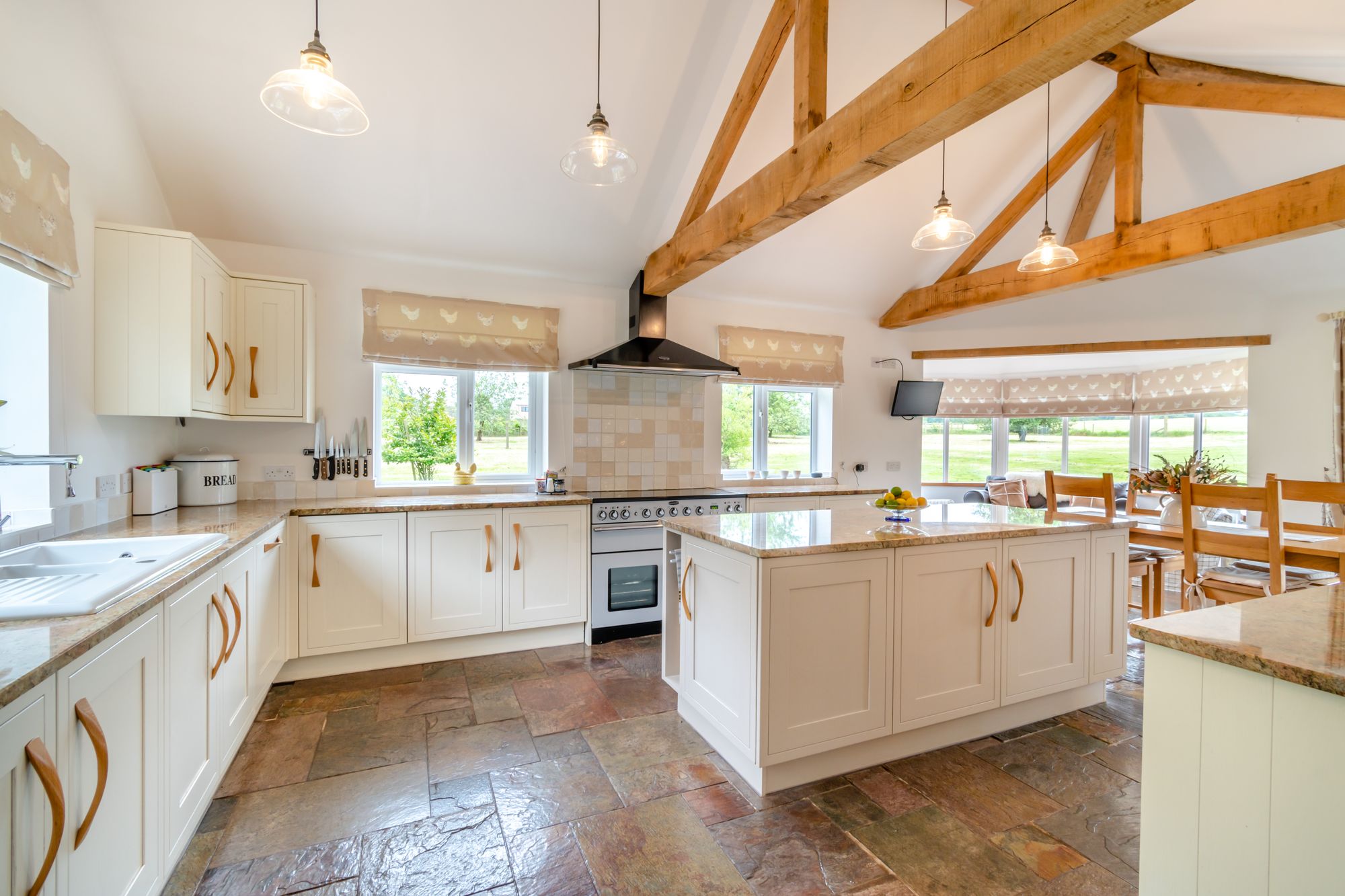 5 bed detached house for sale in Tenbury Road, Clows Top, DY14 6