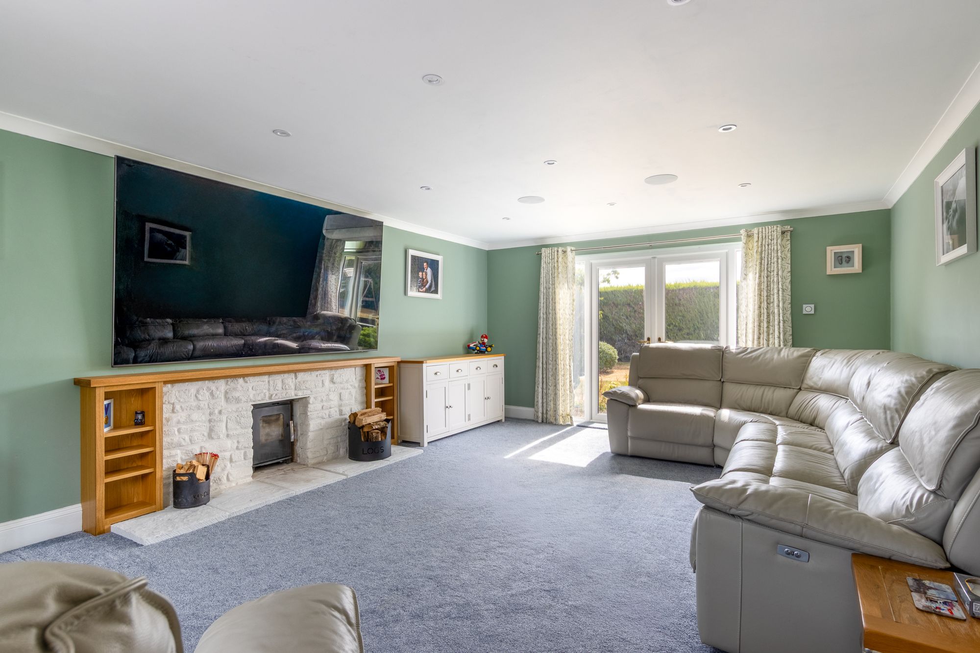 4 bed detached house for sale in The Knoll, Kempsford, GL7  - Property Image 3