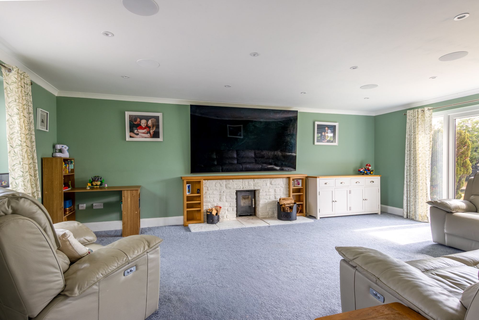 4 bed detached house for sale in The Knoll, Kempsford, GL7  - Property Image 6