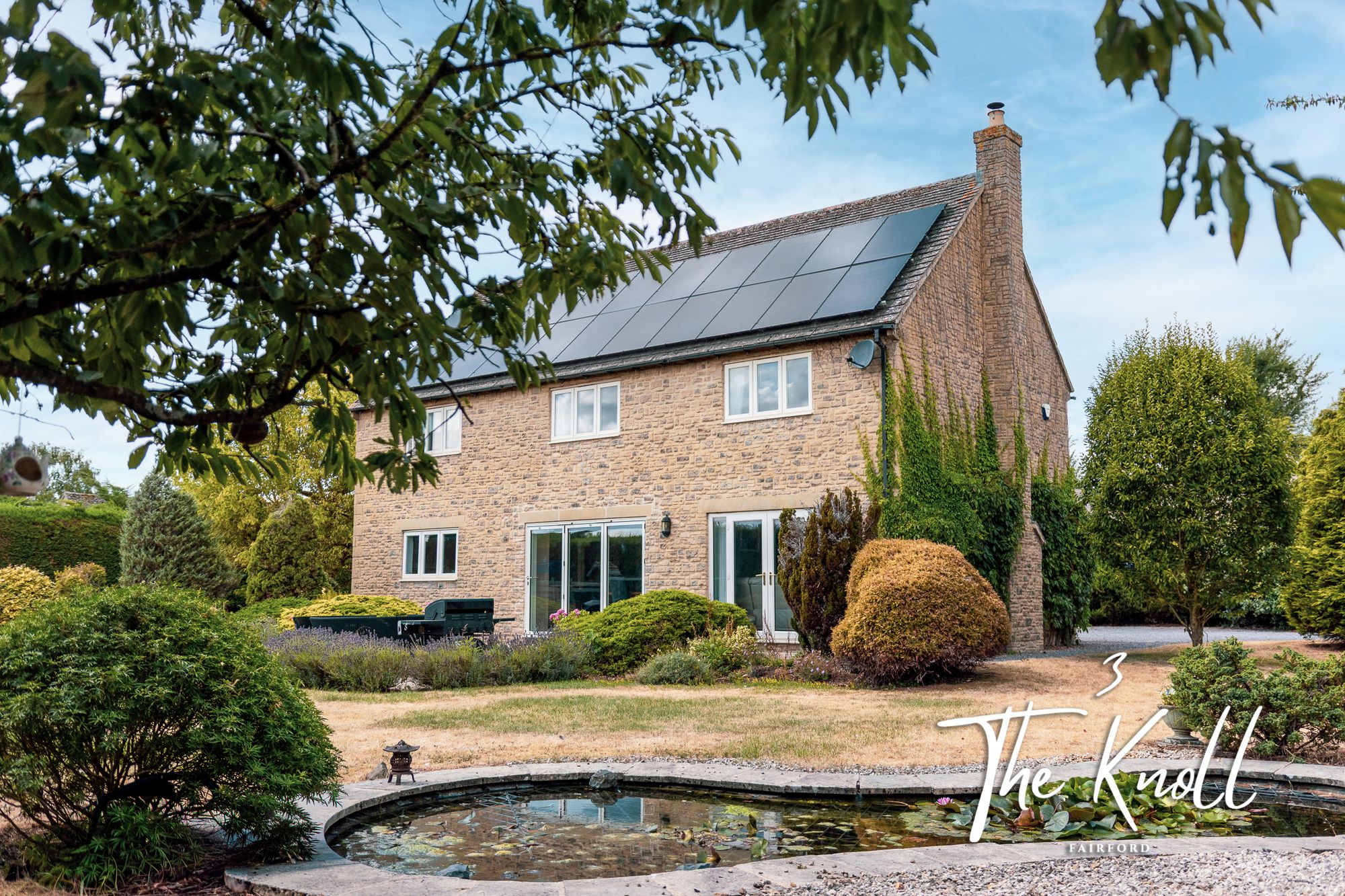 4 bed detached house for sale in The Knoll, Kempsford, GL7