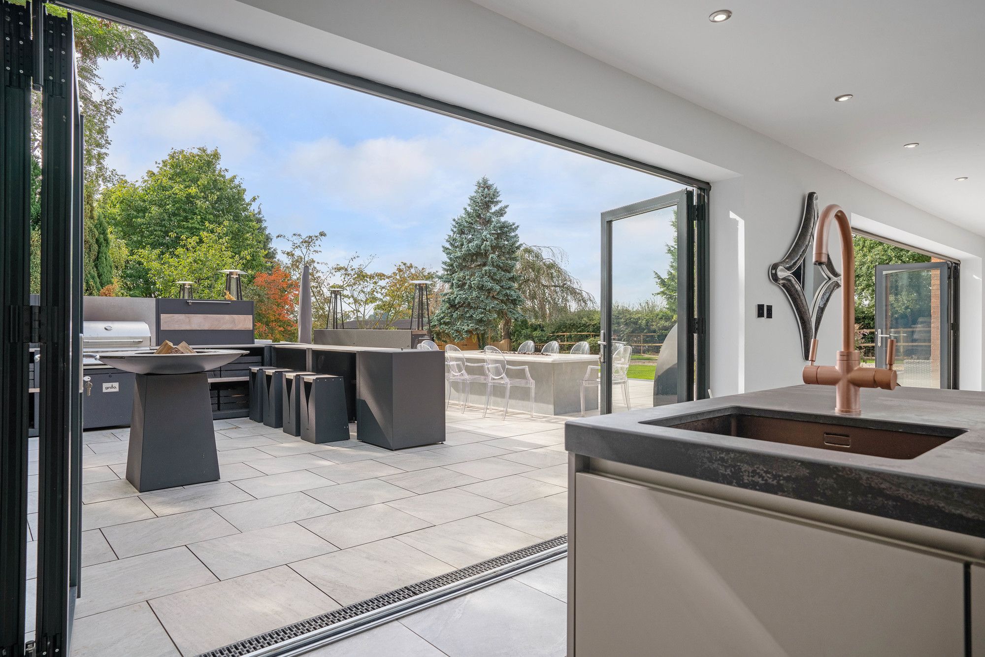 5 bed detached house for sale in Haye Lane, Ombersley, WR9  - Property Image 2