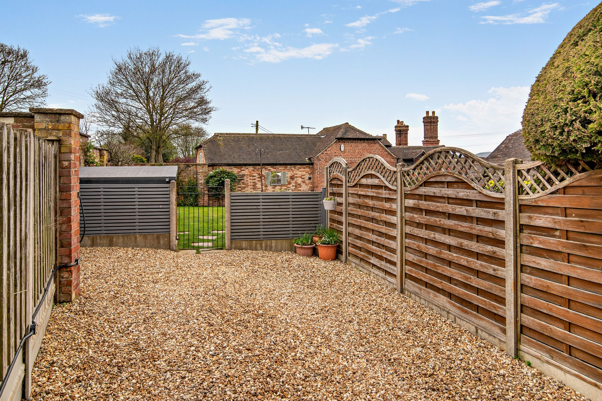 4 bed house for sale in Severn Stoke, Worcester, WR8 23