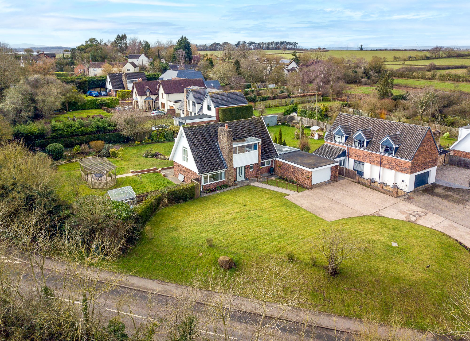 4 bed detached house for sale in Plough Road, Tibberton, WR9 - Property Image 1