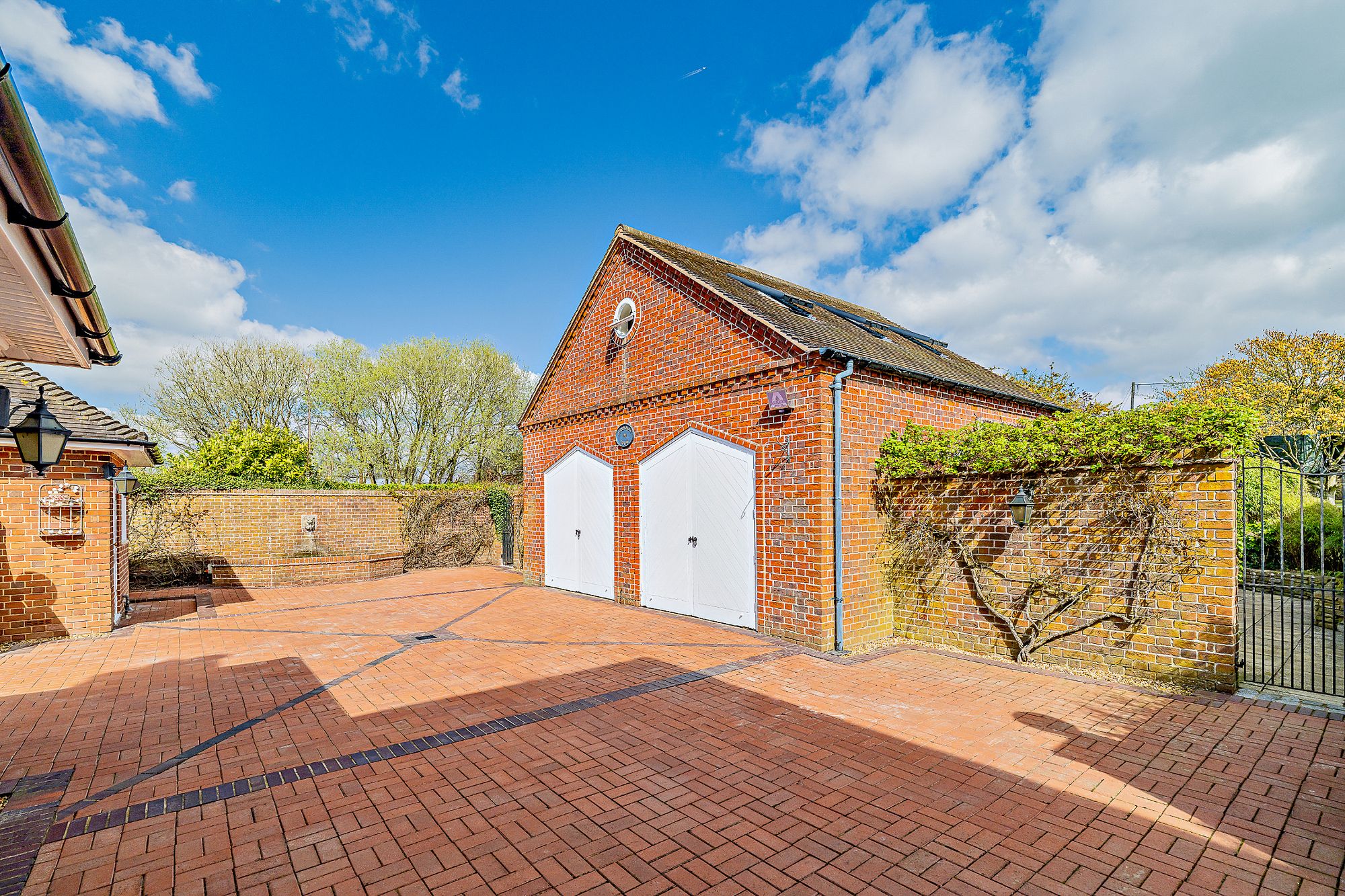 4 bed detached house for sale in Alveley, Bridgnorth, WV15 40