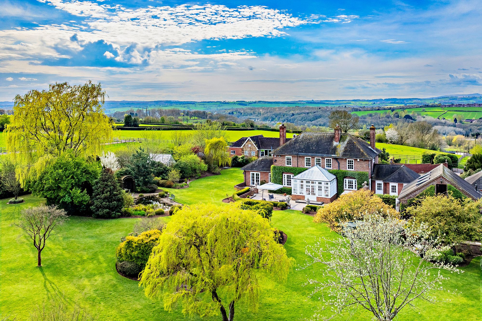 4 bed detached house for sale in Alveley, Bridgnorth, WV15  - Property Image 2