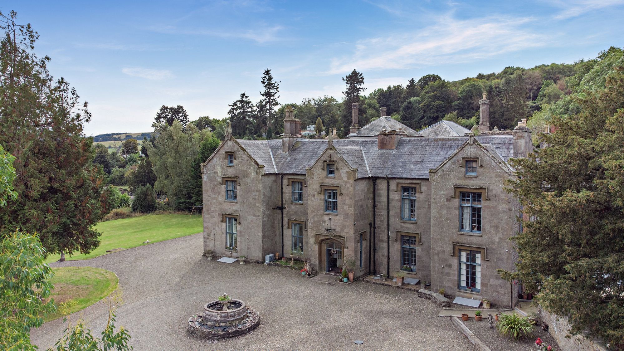 14 bed country house for sale in Norton Manor Park, Norton, LD8 - Property Image 1