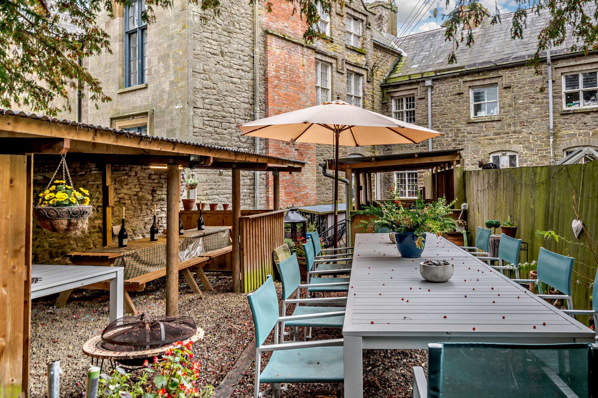 14 bed country house for sale in Norton Manor Park, Norton, LD8 9