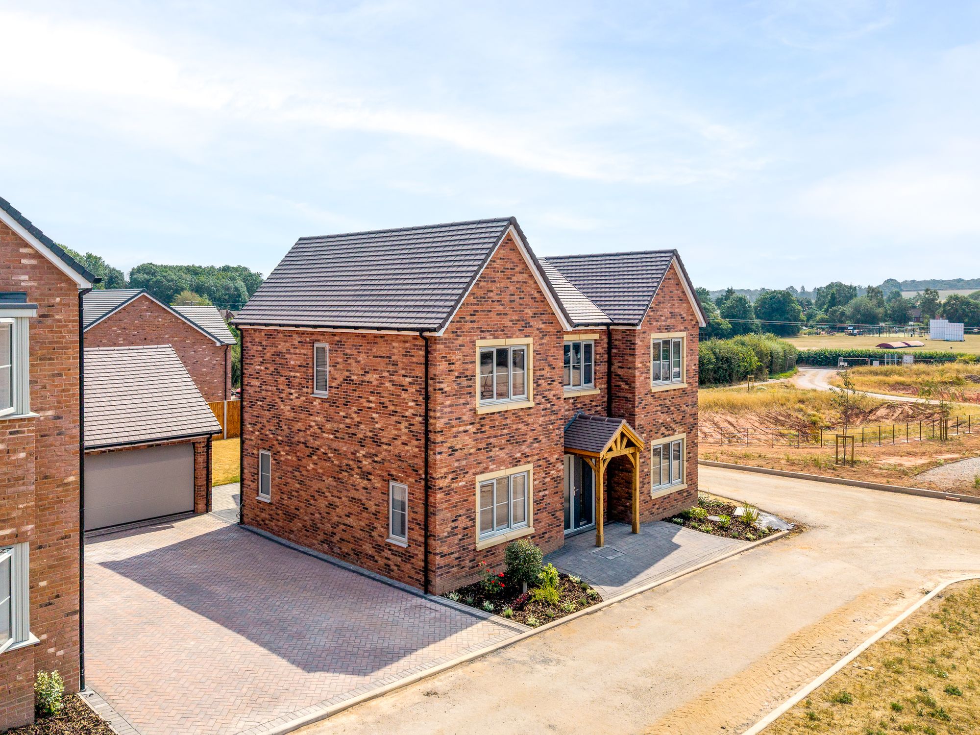 5 bed detached house for sale in Plum Crescent, Worcester, WR6  - Property Image 3