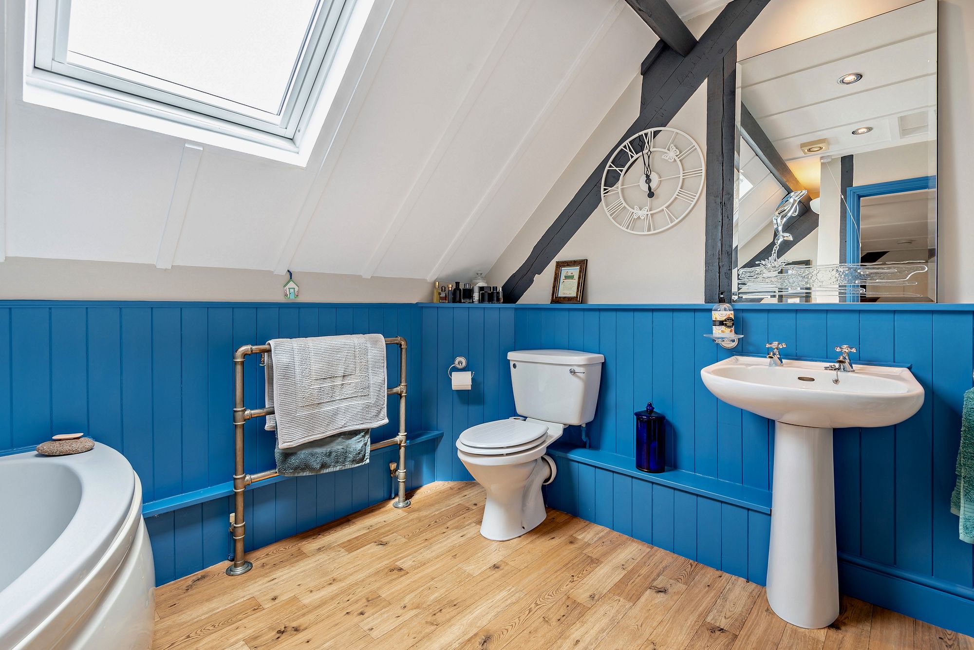 5 bed barn conversion for sale in Kyrewood, Tenbury Wells, WR15  - Property Image 17