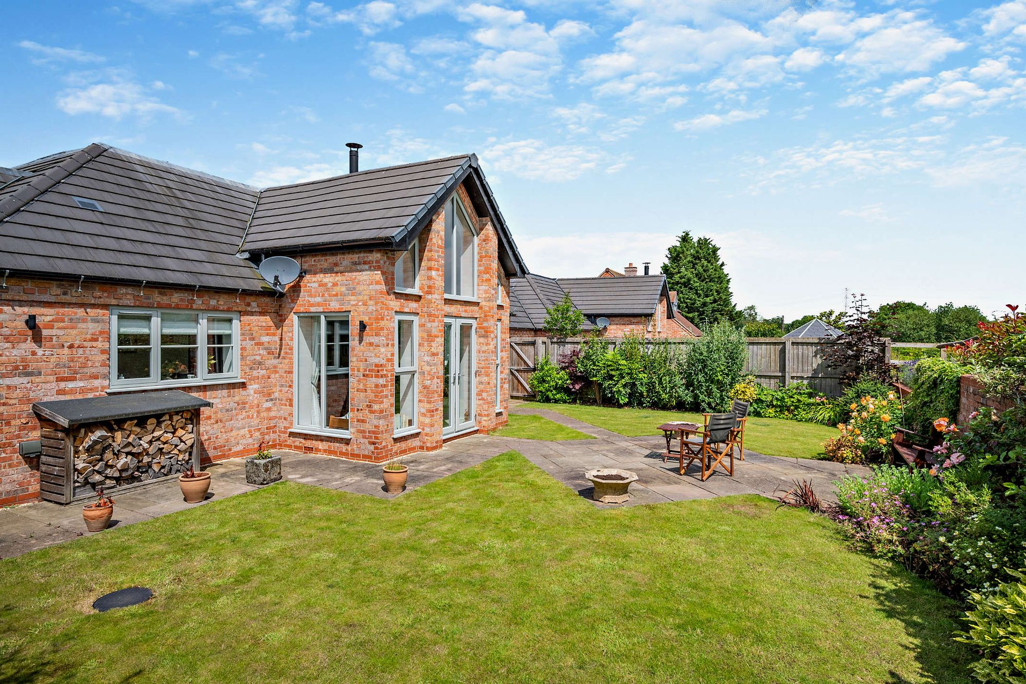 2 bed detached bungalow for sale in Astwood Lane, Feckenham, B96 36