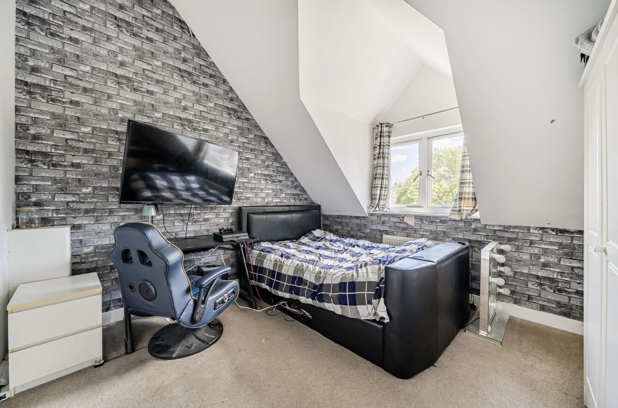 4 bed detached house for sale in Woodend Lane, Cam, GL11 11