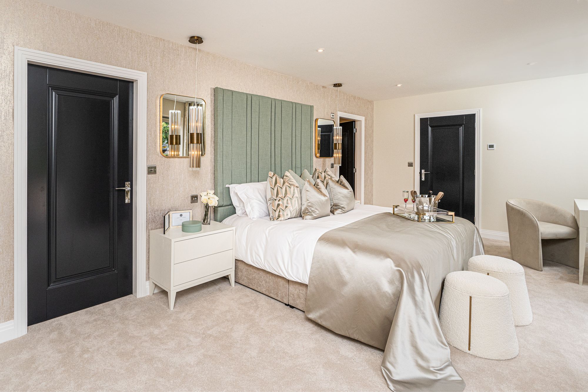 3 bed detached house for sale in Manor Gardens, Hackmans Gate, DY9  - Property Image 7