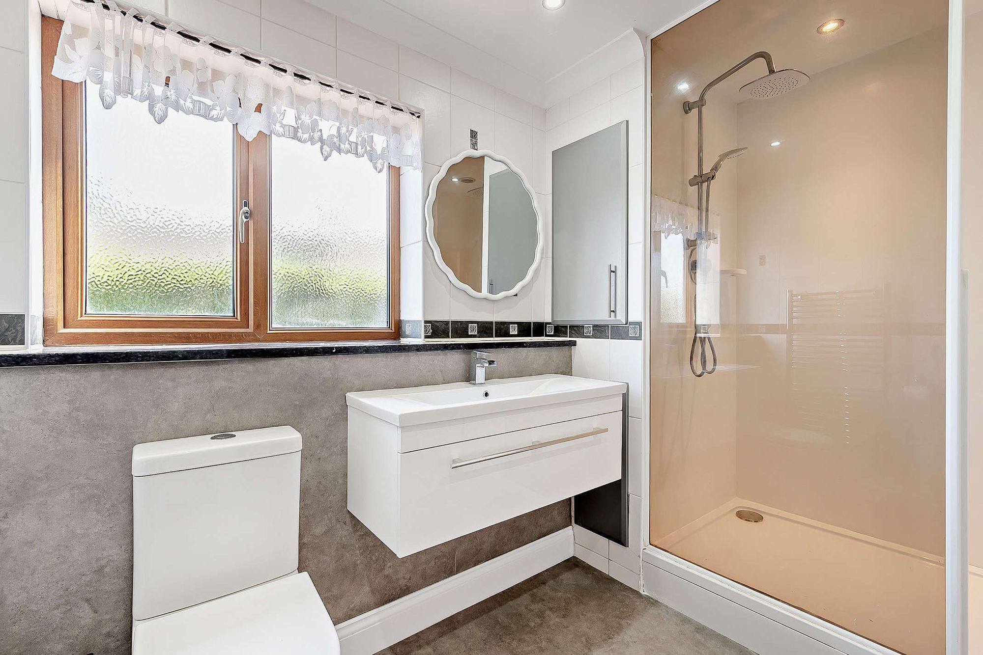 5 bed detached house for sale in Hatfield, Norton, WR5 19