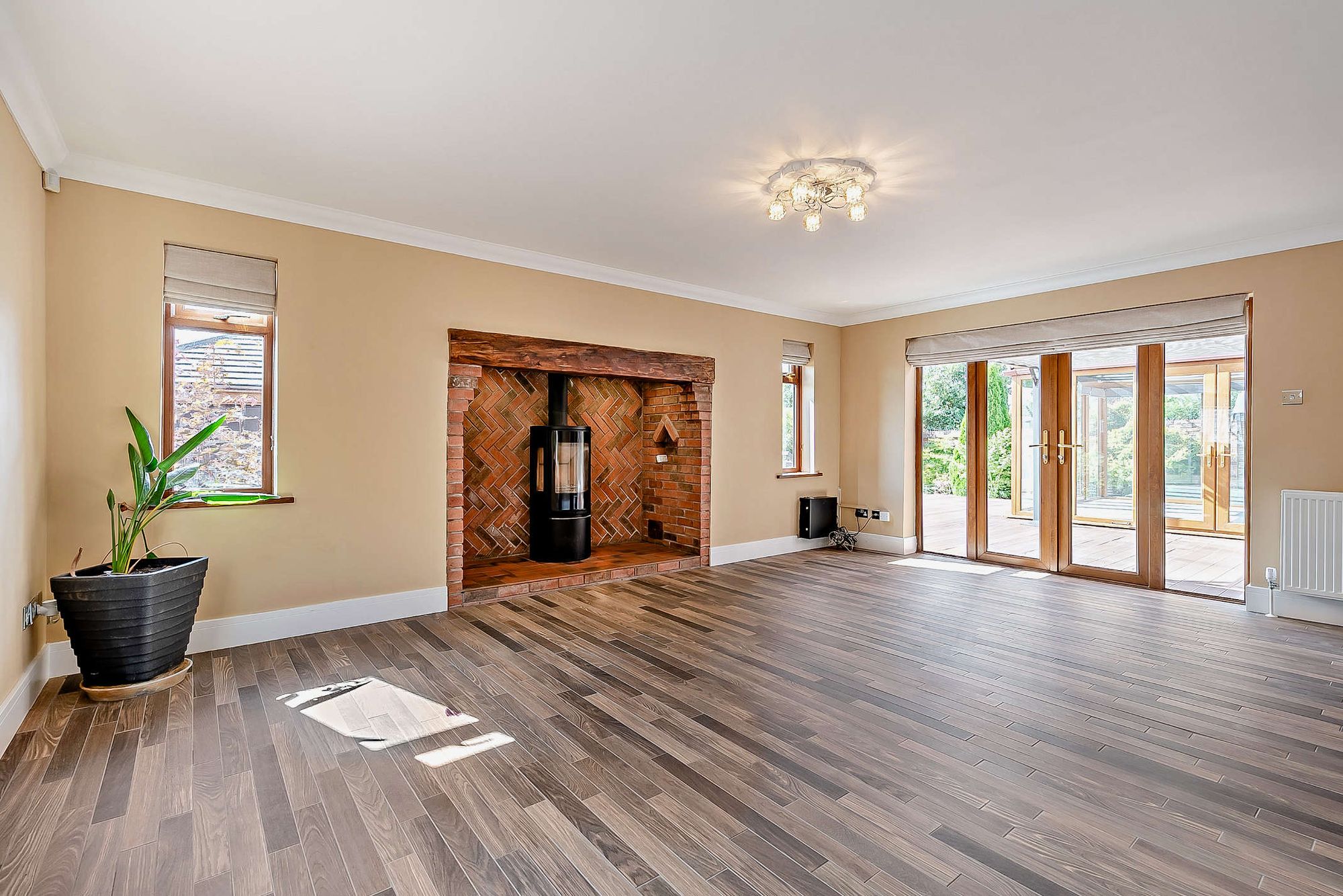 5 bed detached house for sale in Hatfield, Norton, WR5  - Property Image 2