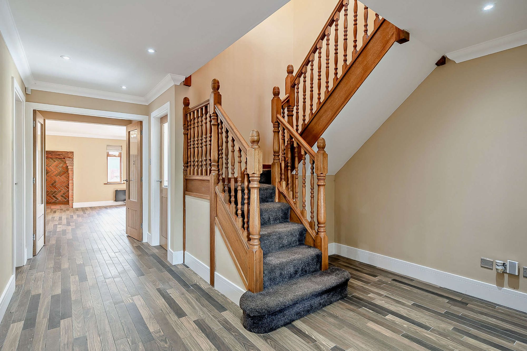 5 bed detached house for sale in Hatfield, Norton, WR5 9