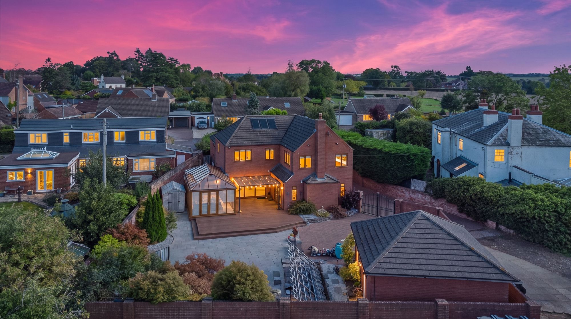 5 bed detached house for sale in Hatfield, Norton, WR5
