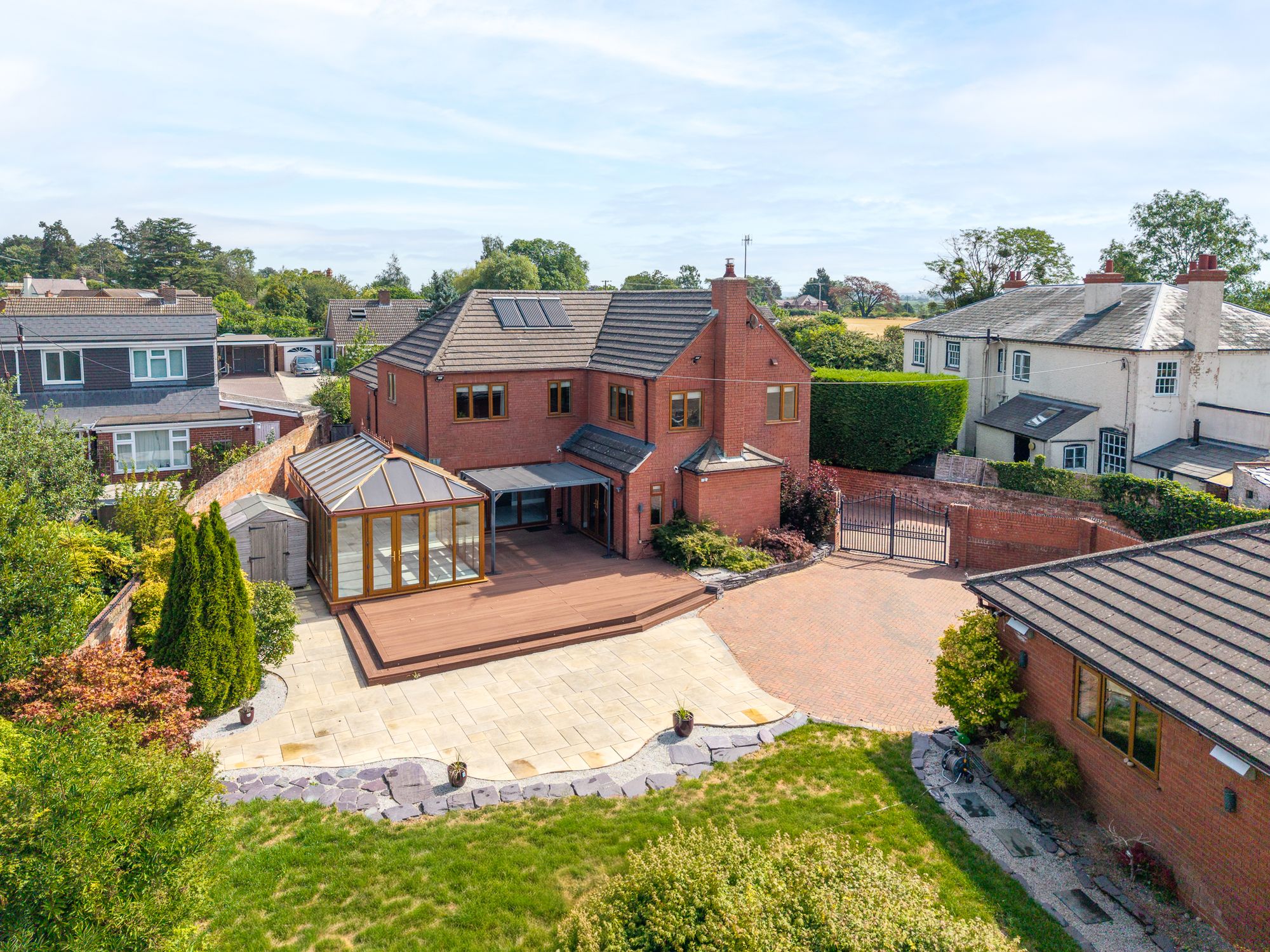5 bed detached house for sale in Hatfield, Norton, WR5 16