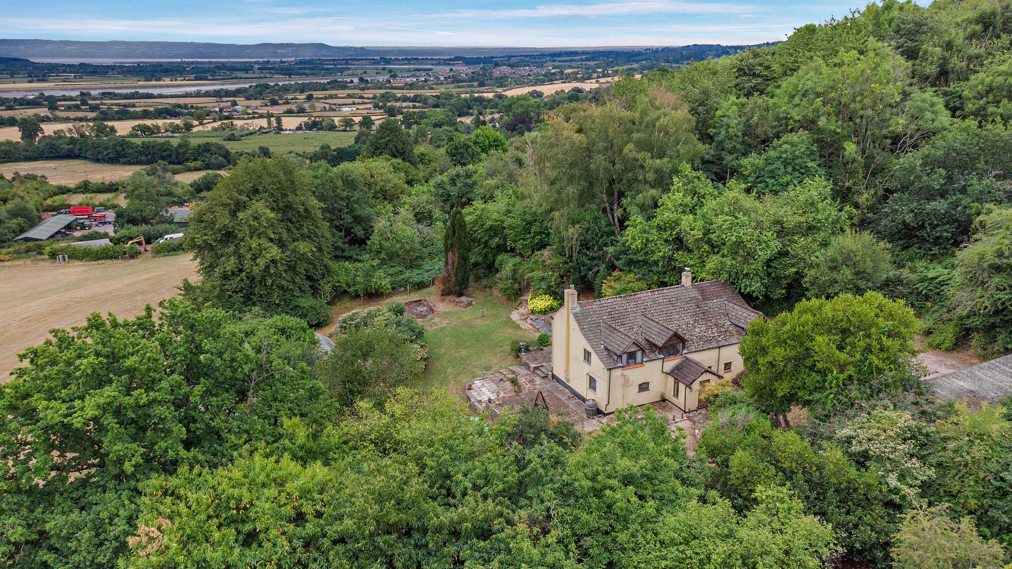 4 bed detached house for sale in Popes Hill, Newnham, GL14  - Property Image 4