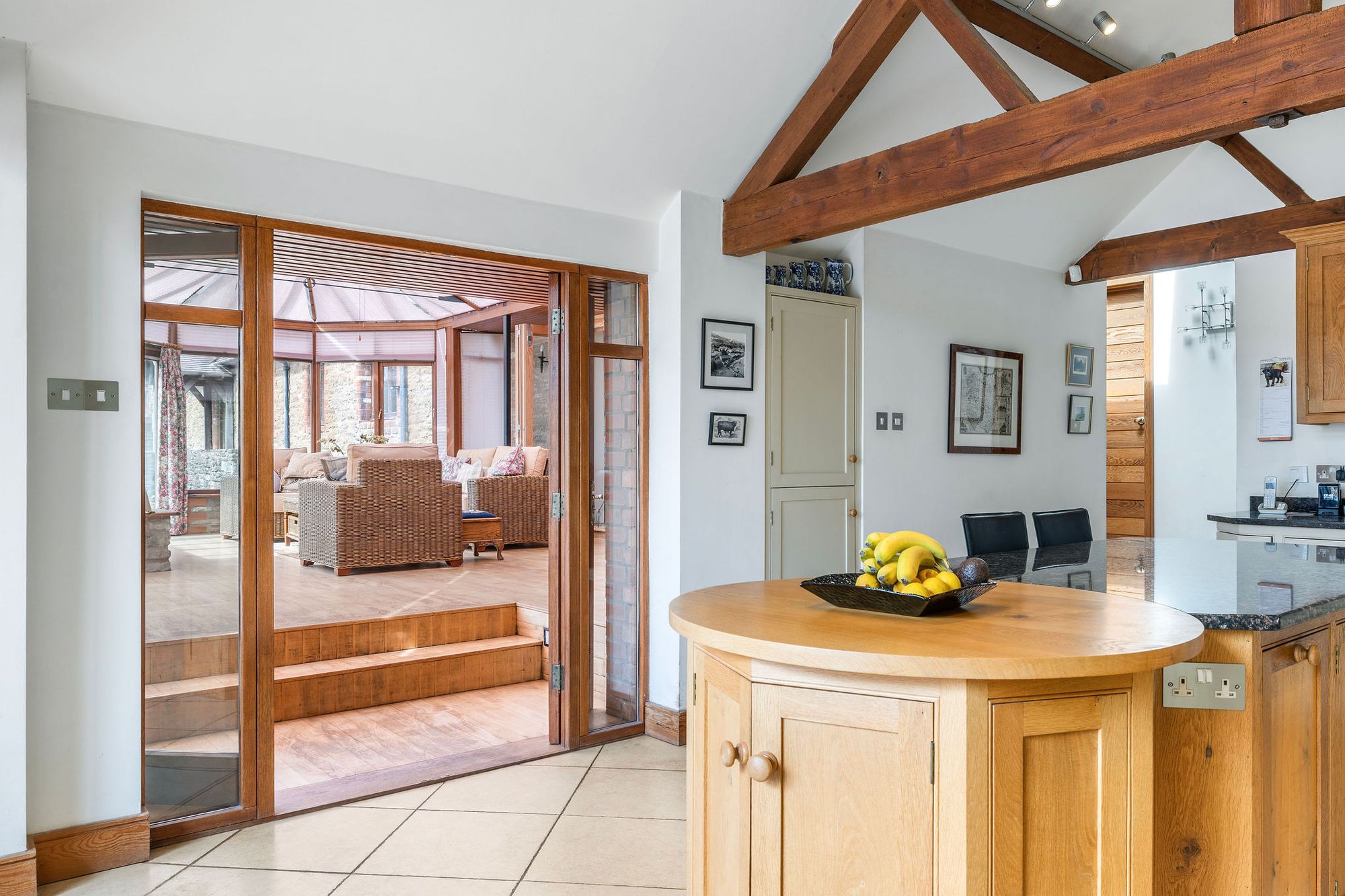 6 bed detached house for sale in Bishops Frome, Worcester, WR6  - Property Image 6