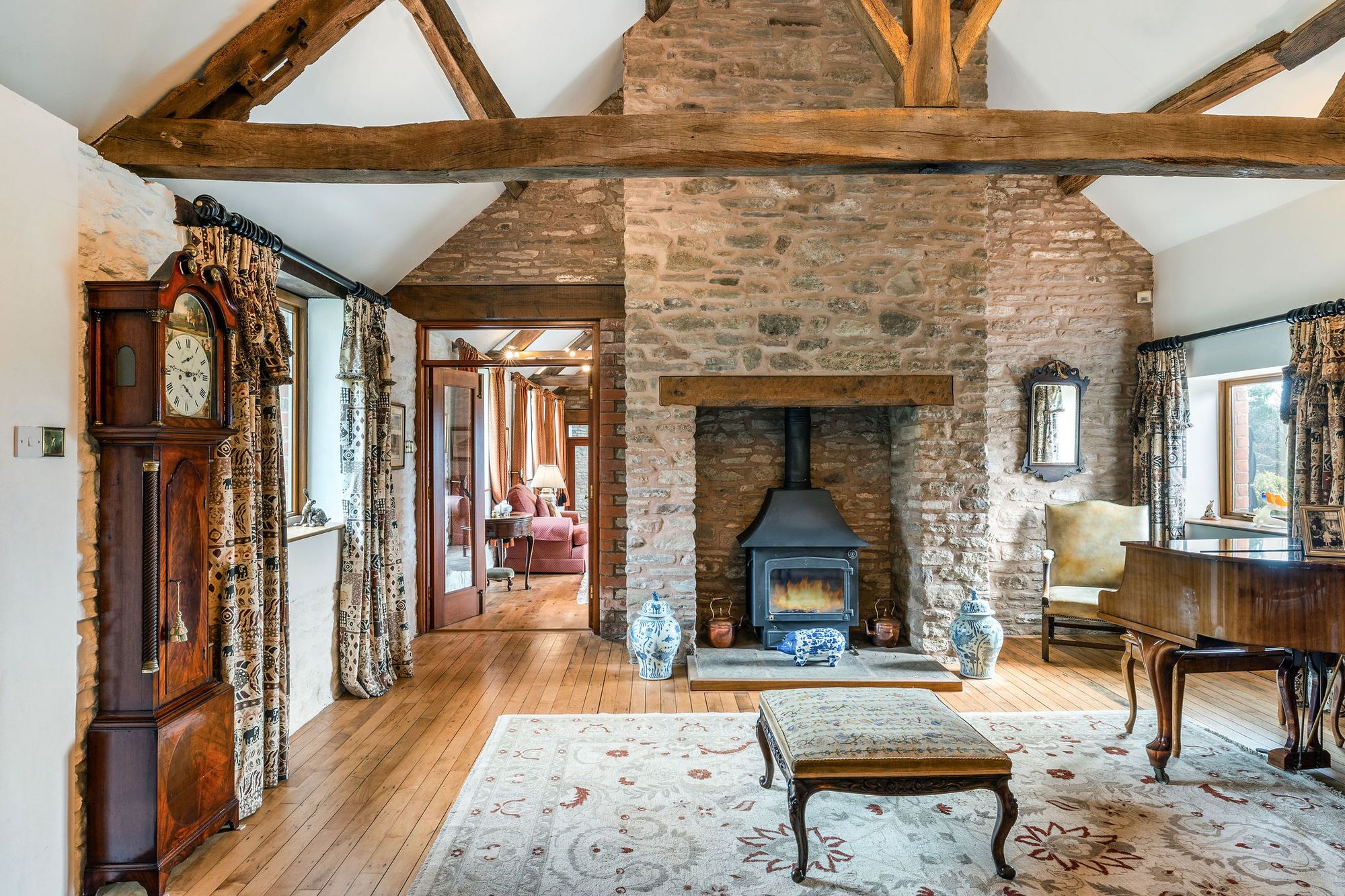 6 bed detached house for sale in Bishops Frome, Worcester, WR6  - Property Image 14