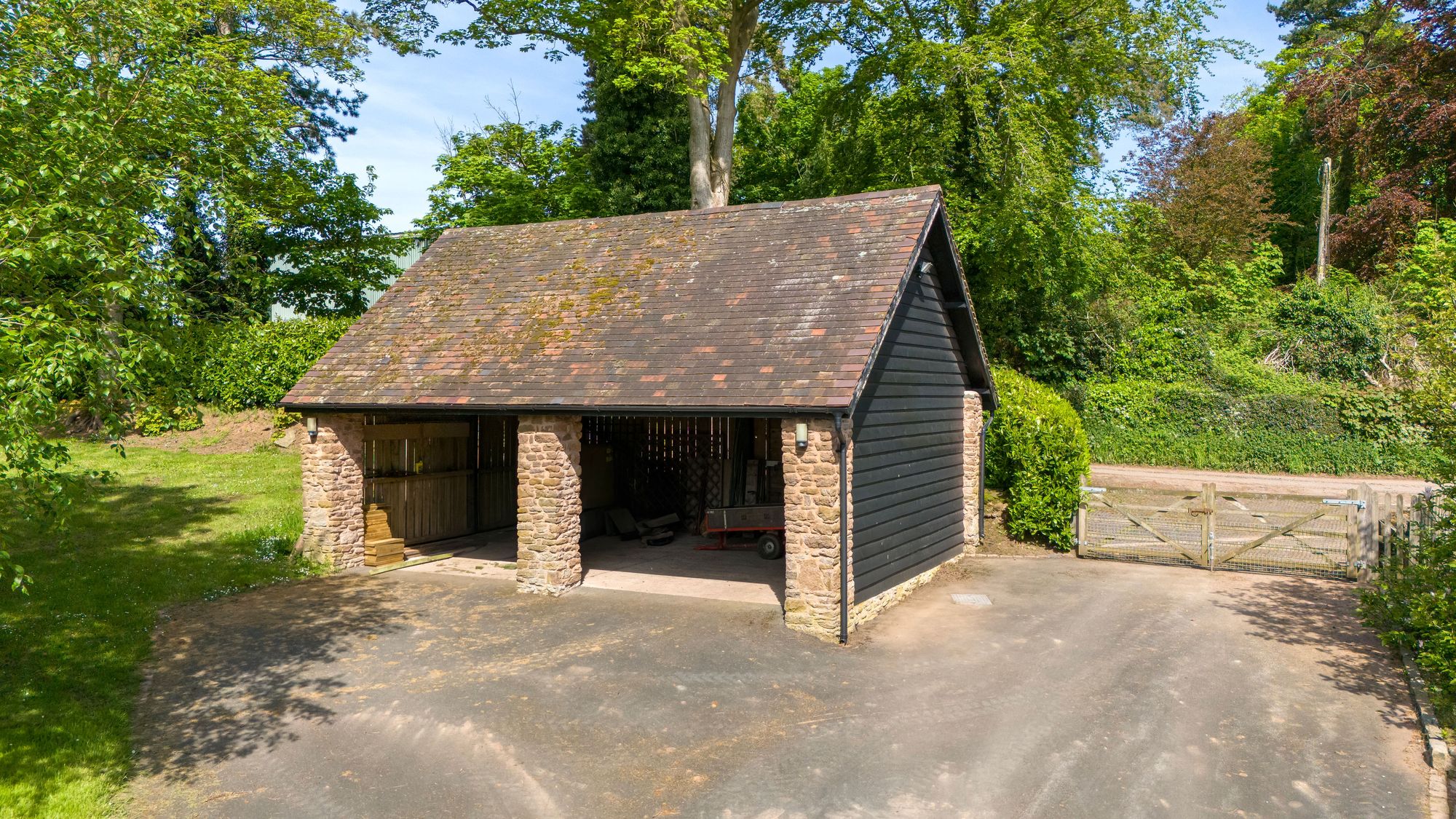 6 bed detached house for sale in Bishops Frome, Worcester, WR6  - Property Image 30