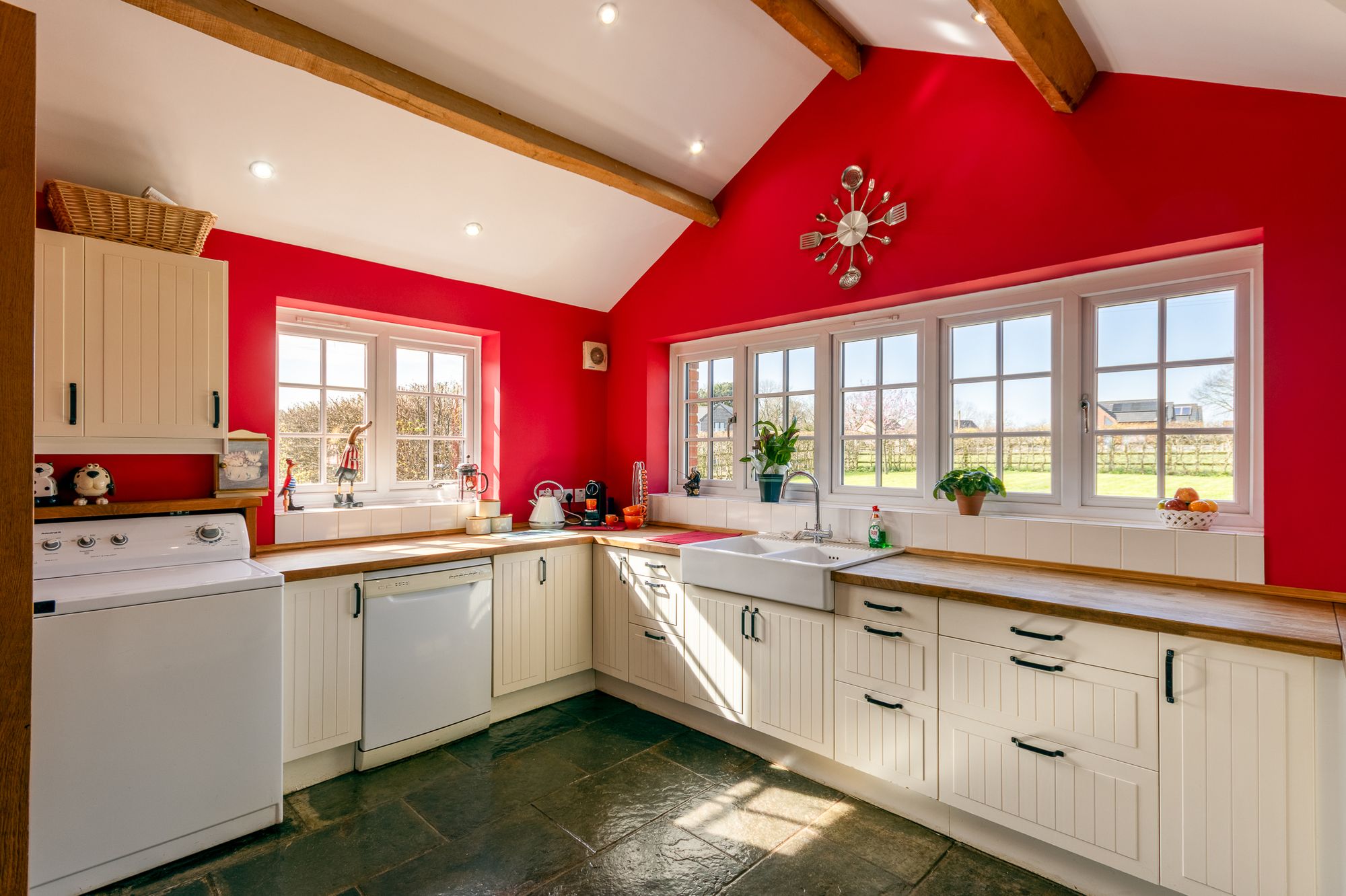 4 bed detached house for sale in Brickyard Lane, Drakes Broughton, WR10 13