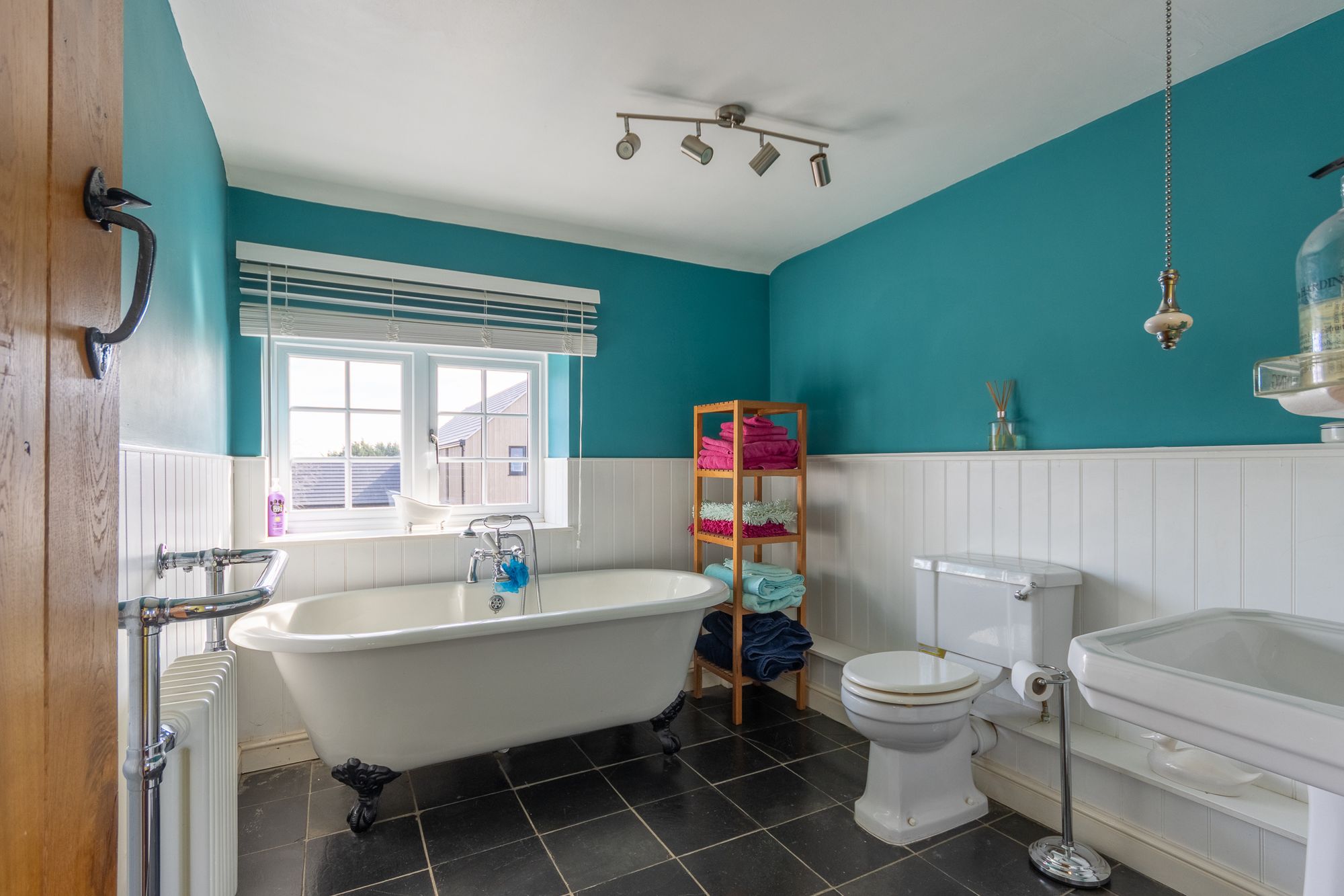 4 bed detached house for sale in Brickyard Lane, Drakes Broughton, WR10 17