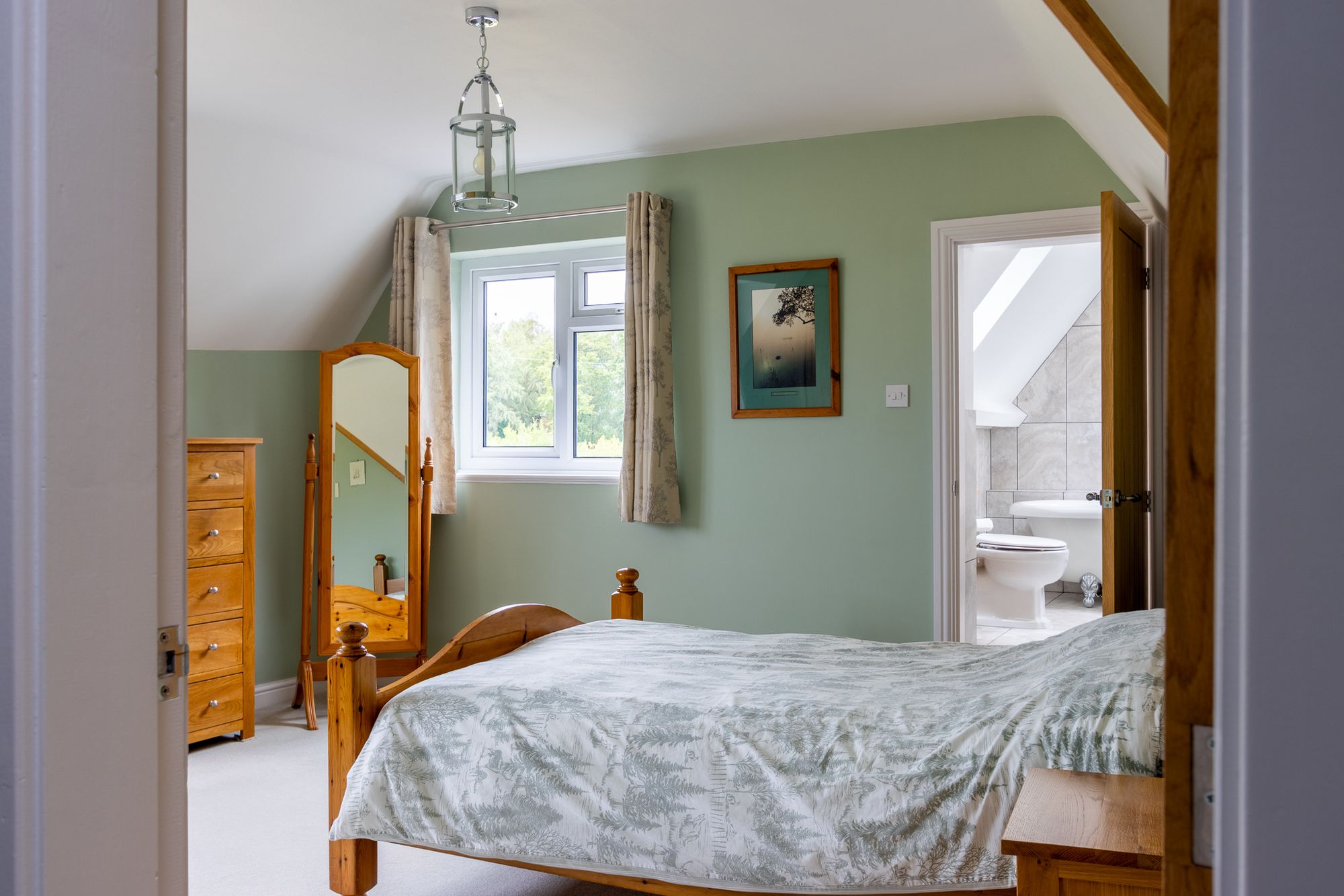 4 bed detached house for sale in Hanbury Road, Hanbury, B60 3
