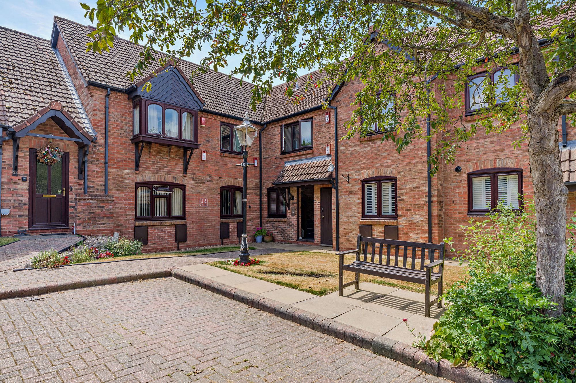 2 bed flat for sale in Woodfield, Belbroughton, DY9  - Property Image 4