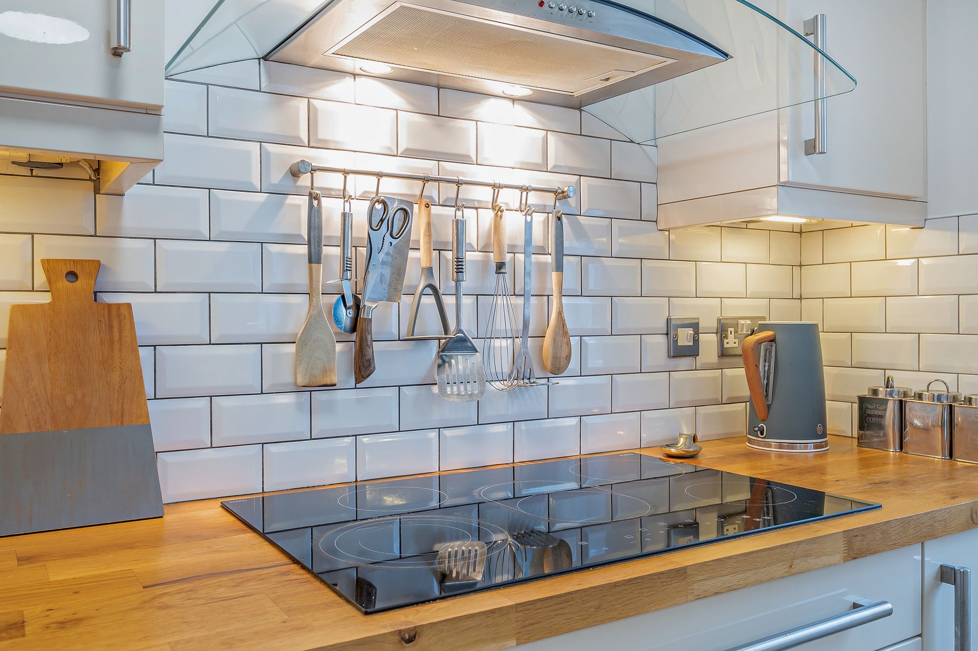 3 bed semi-detached house for sale in Manor Abbey Road, Halesowen, B62 15