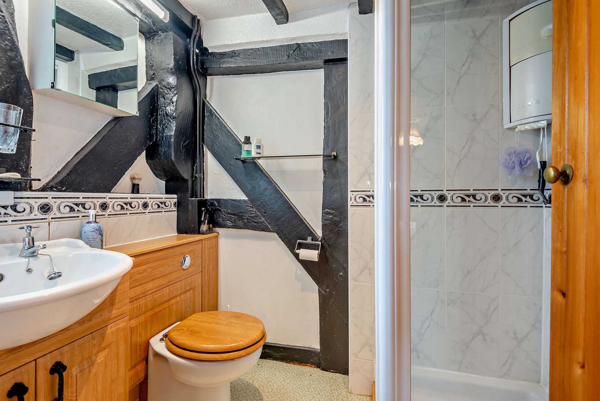 3 bed farm house for sale in Mamble, Kidderminster, DY14 12