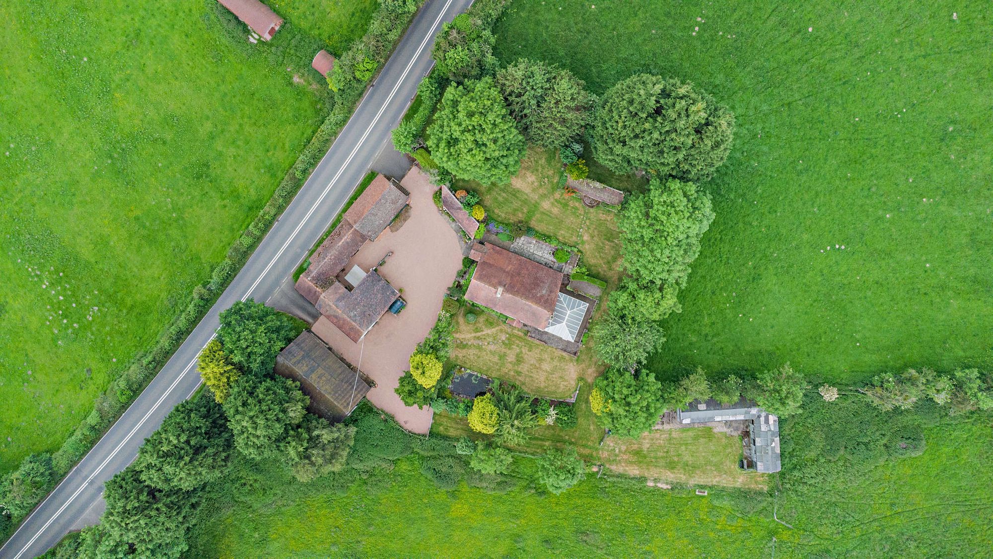 3 bed farm house for sale in Mamble, Kidderminster, DY14  - Property Image 17