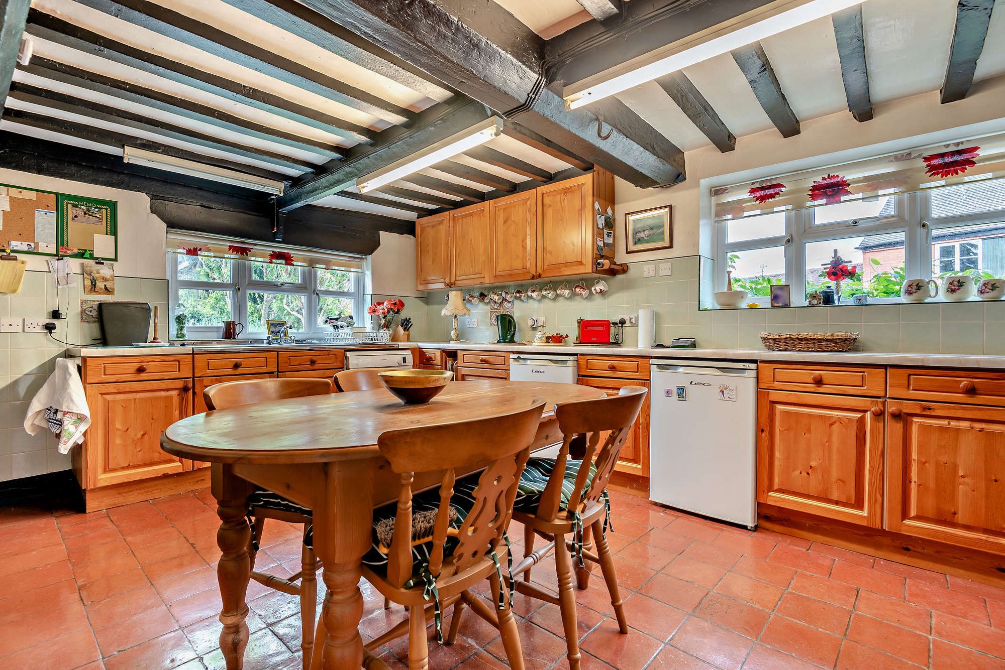 3 bed farm house for sale in Mamble, Kidderminster, DY14  - Property Image 4