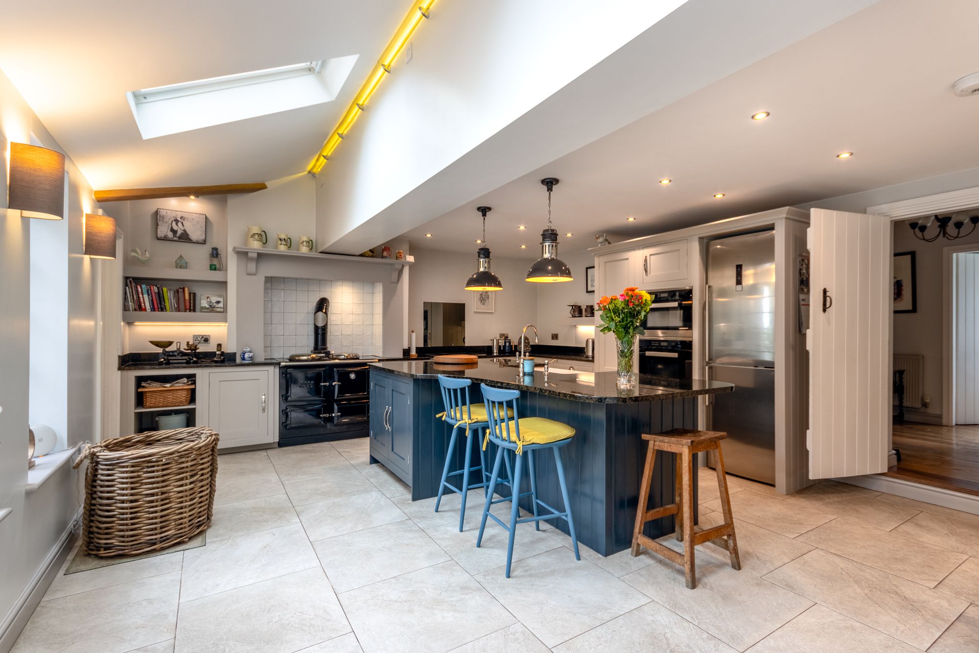 6 bed detached house for sale in Fish House Lane, Stoke Prior, B60 2