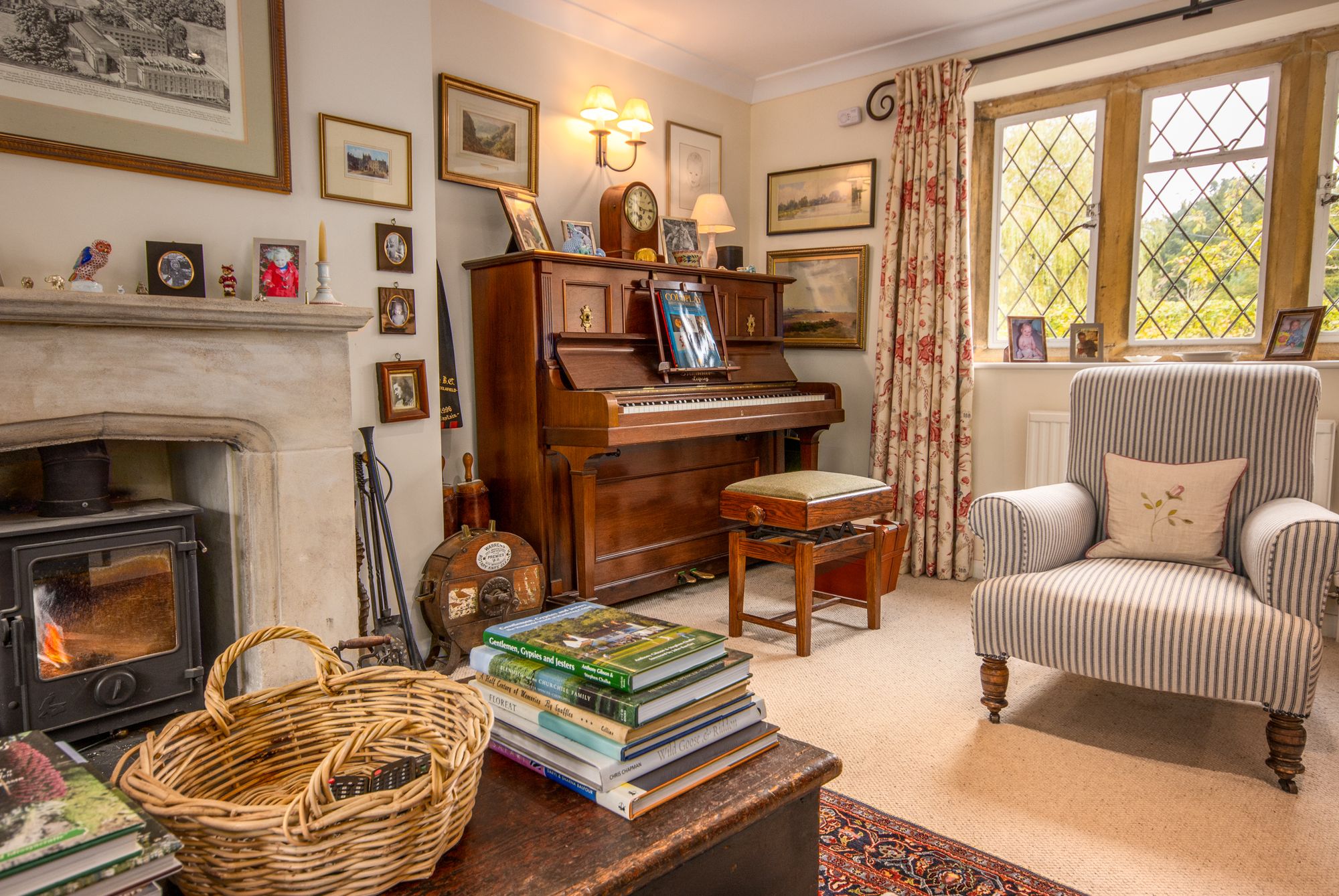 5 bed detached house for sale in Enstone Road, Little Tew, OX7  - Property Image 11