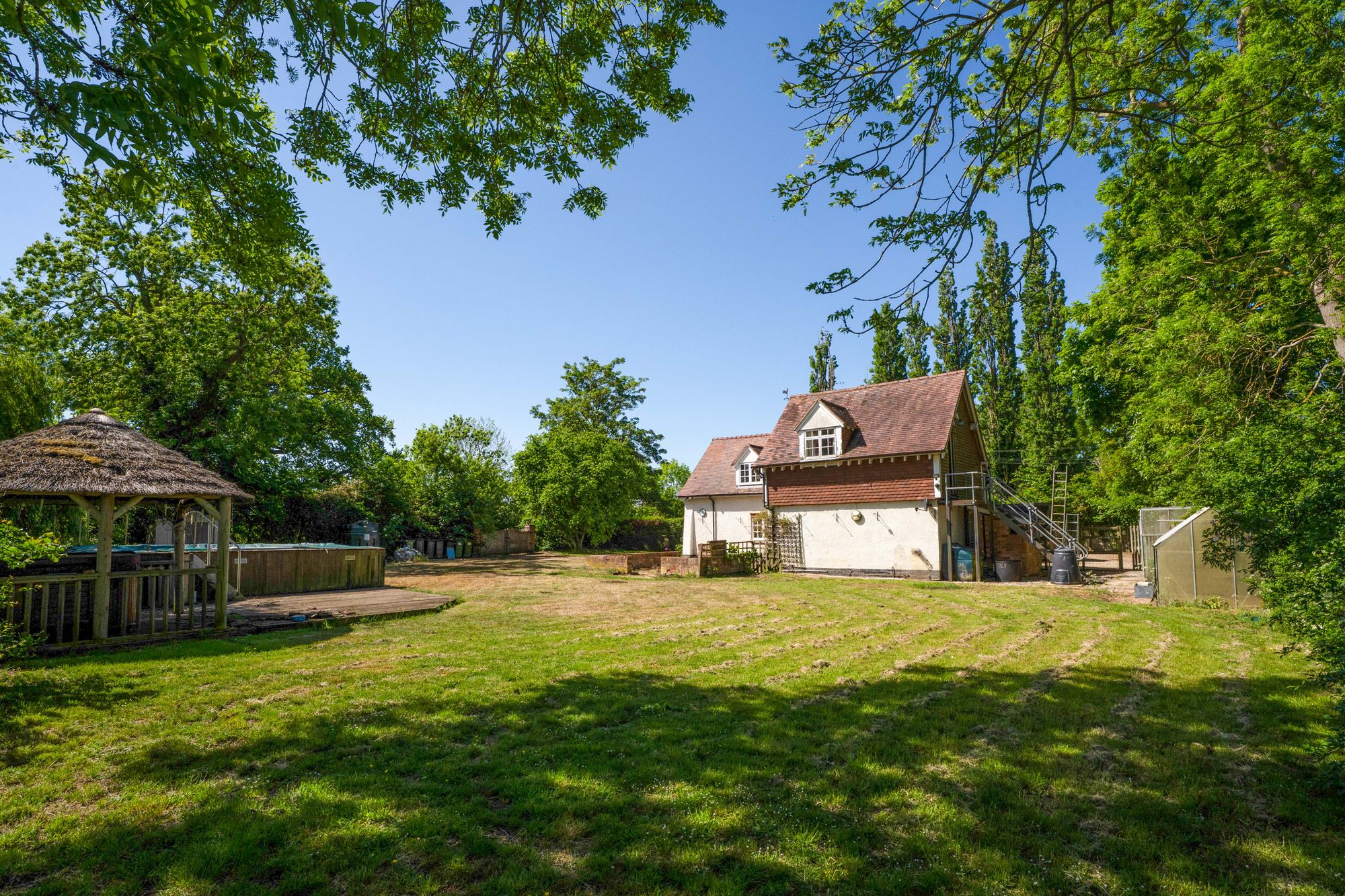 5 bed village house for sale in Honington, Shipston-On-Stour, CV36 3