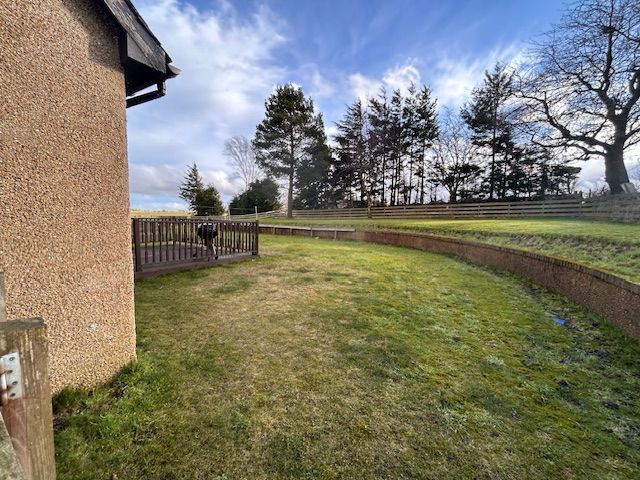 3 bed detached house to rent, Insch 13