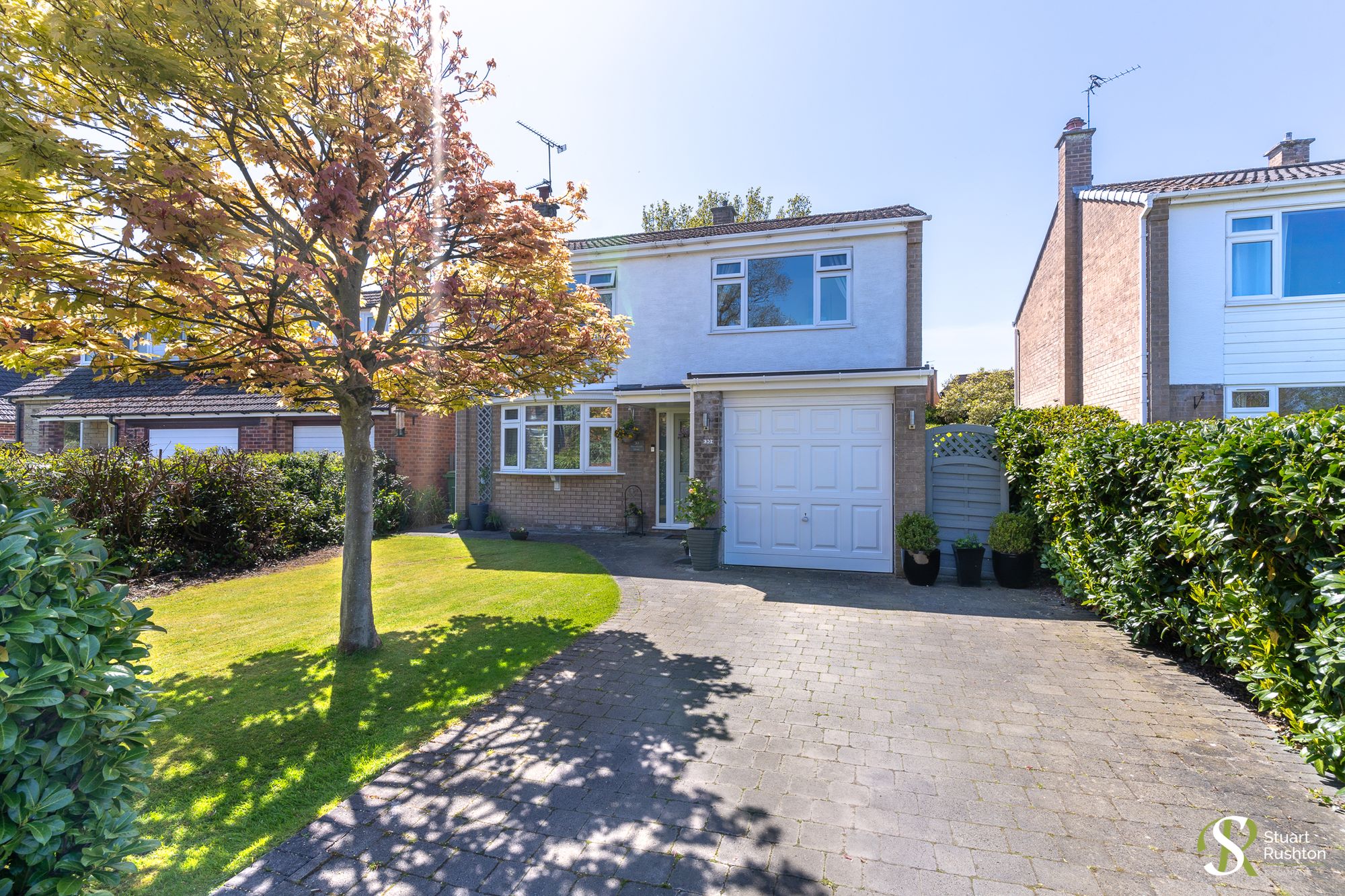 4 Bed Detached House For Sale In Woodlands Drive, Goostrey, CW4