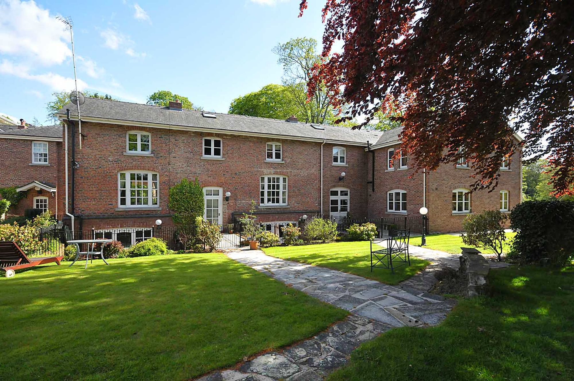 3 Bed Barn Conversion For Sale In Mere Hall, Warrington Road, WA16