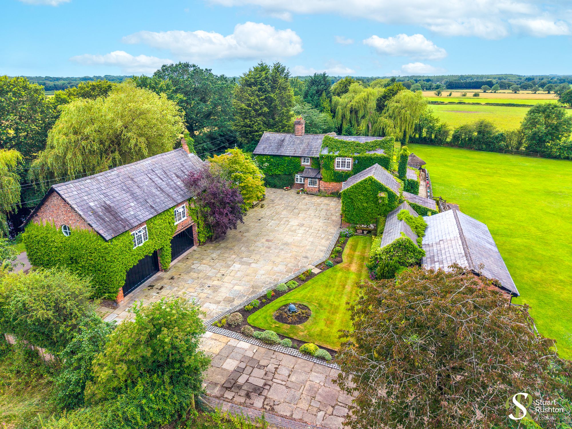 4 Bed Detached House For Sale In Hobbs Hill Lane, High Legh, WA16