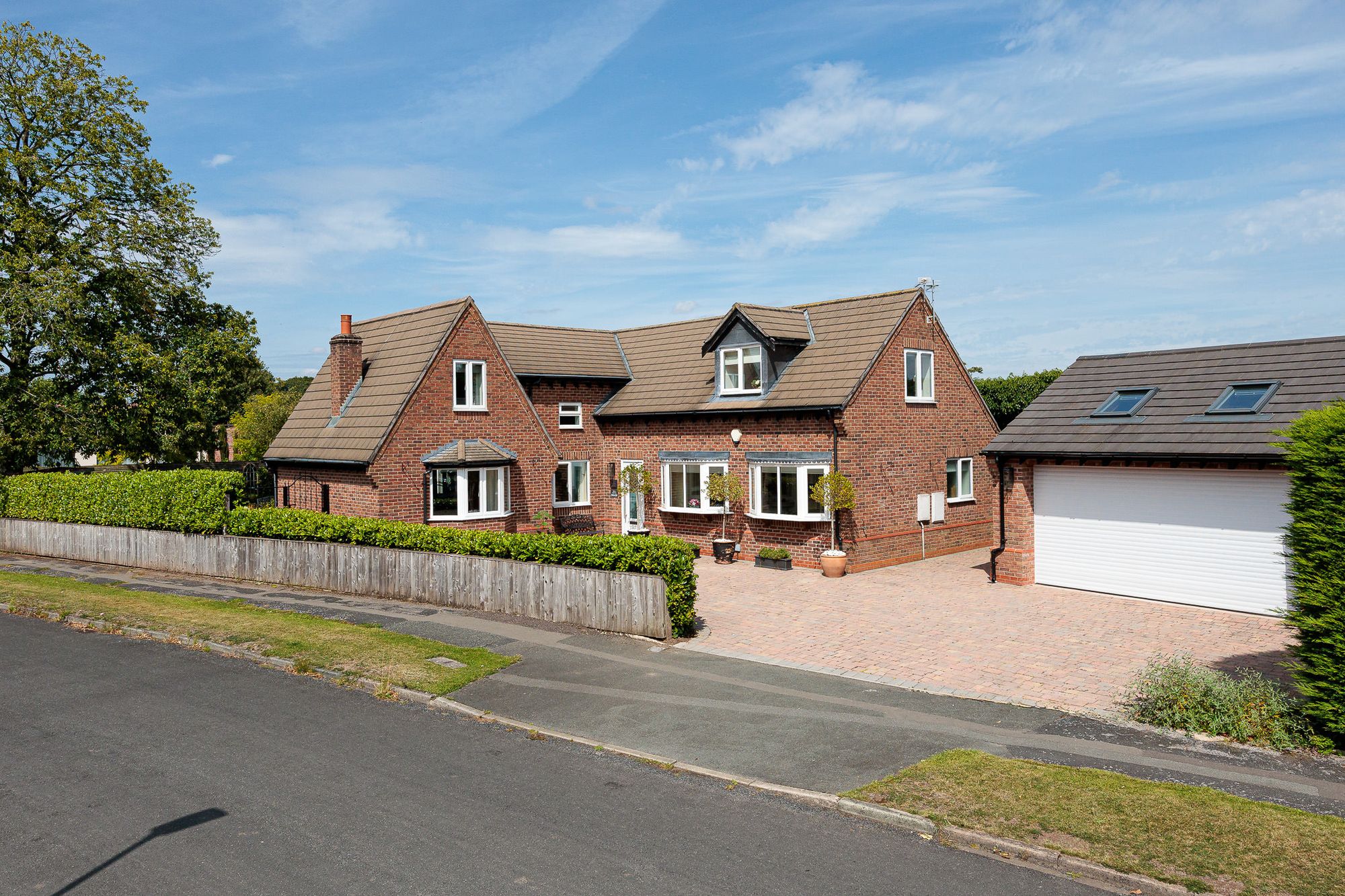 5 Bed Detached House For Sale In Pheasant Walk, High Legh, WA16