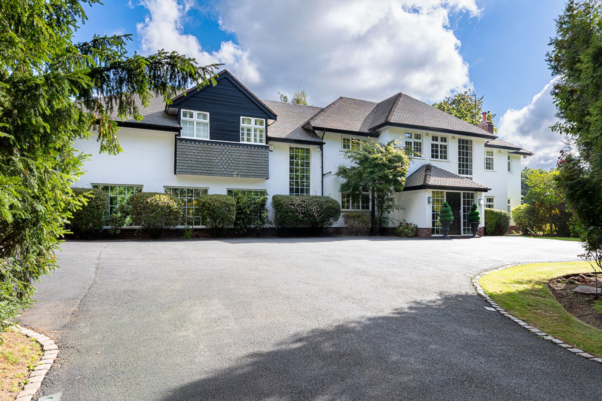 7 Bed Detached House For Sale In Warrington Road, Mere, WA16