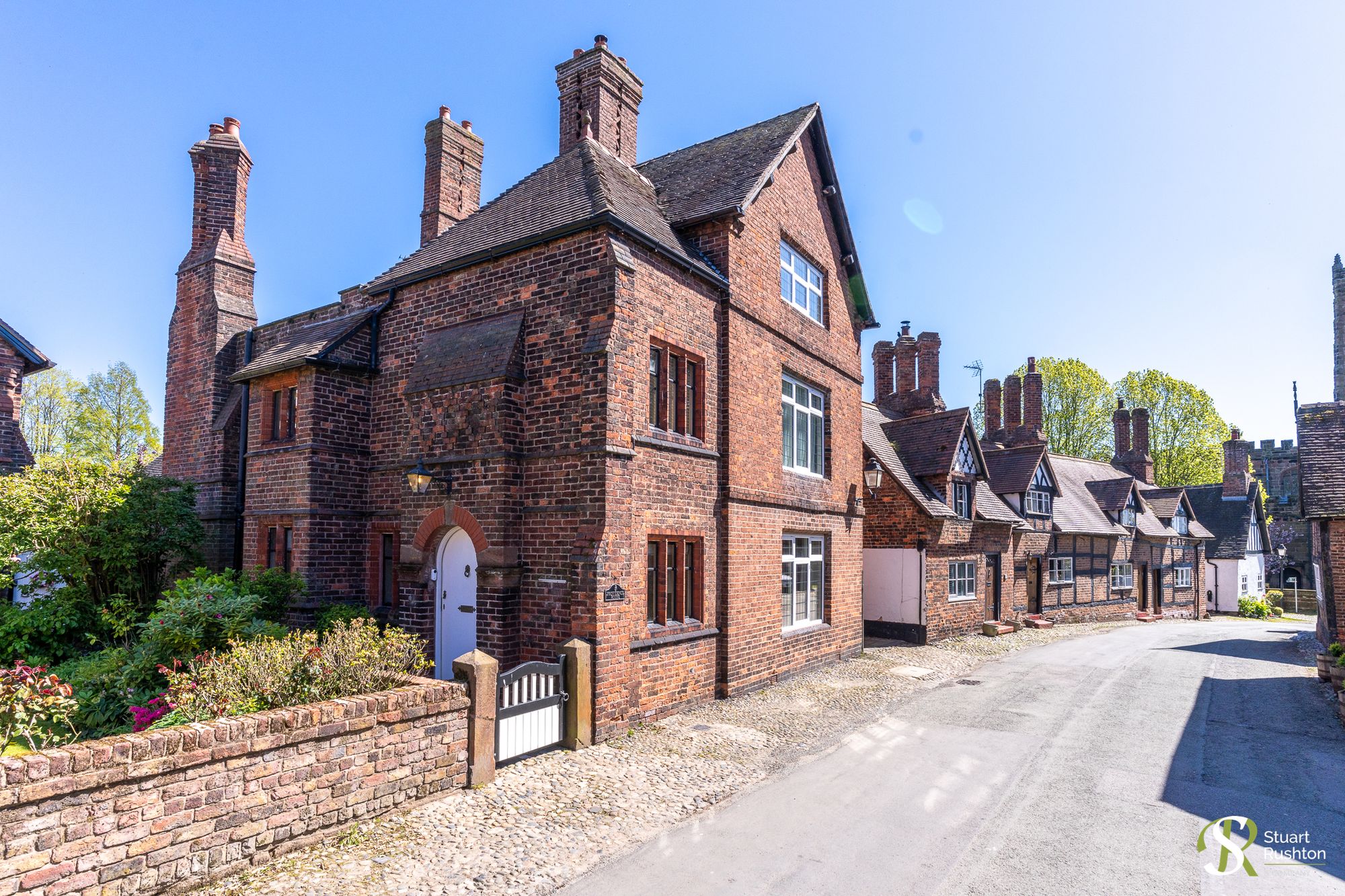 5 Bed Detached House For Sale In Church Street, Great Budworth, CW9