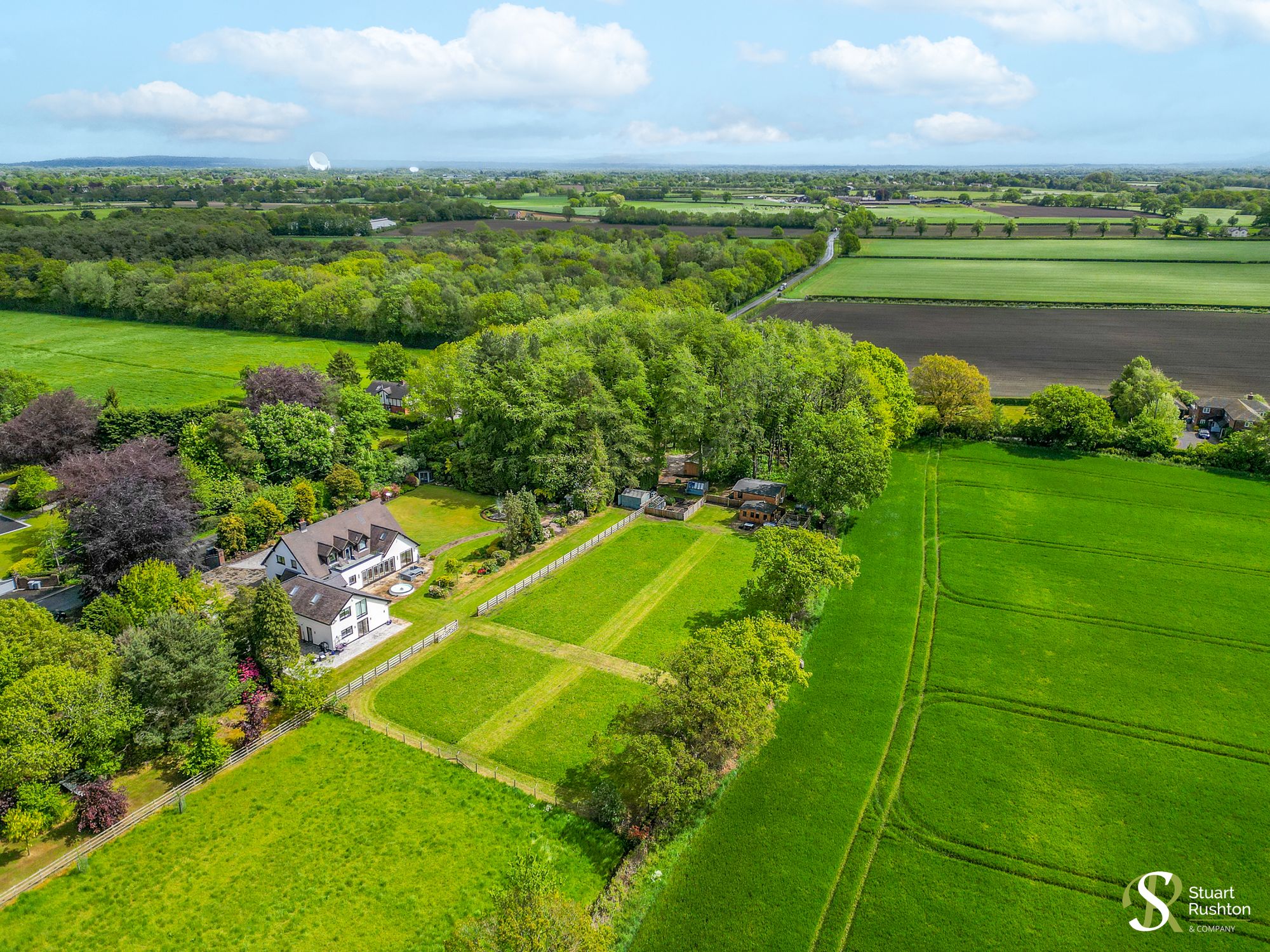 6 Bed Detached House For Sale In Twemlow Lane, Cranage, CW4