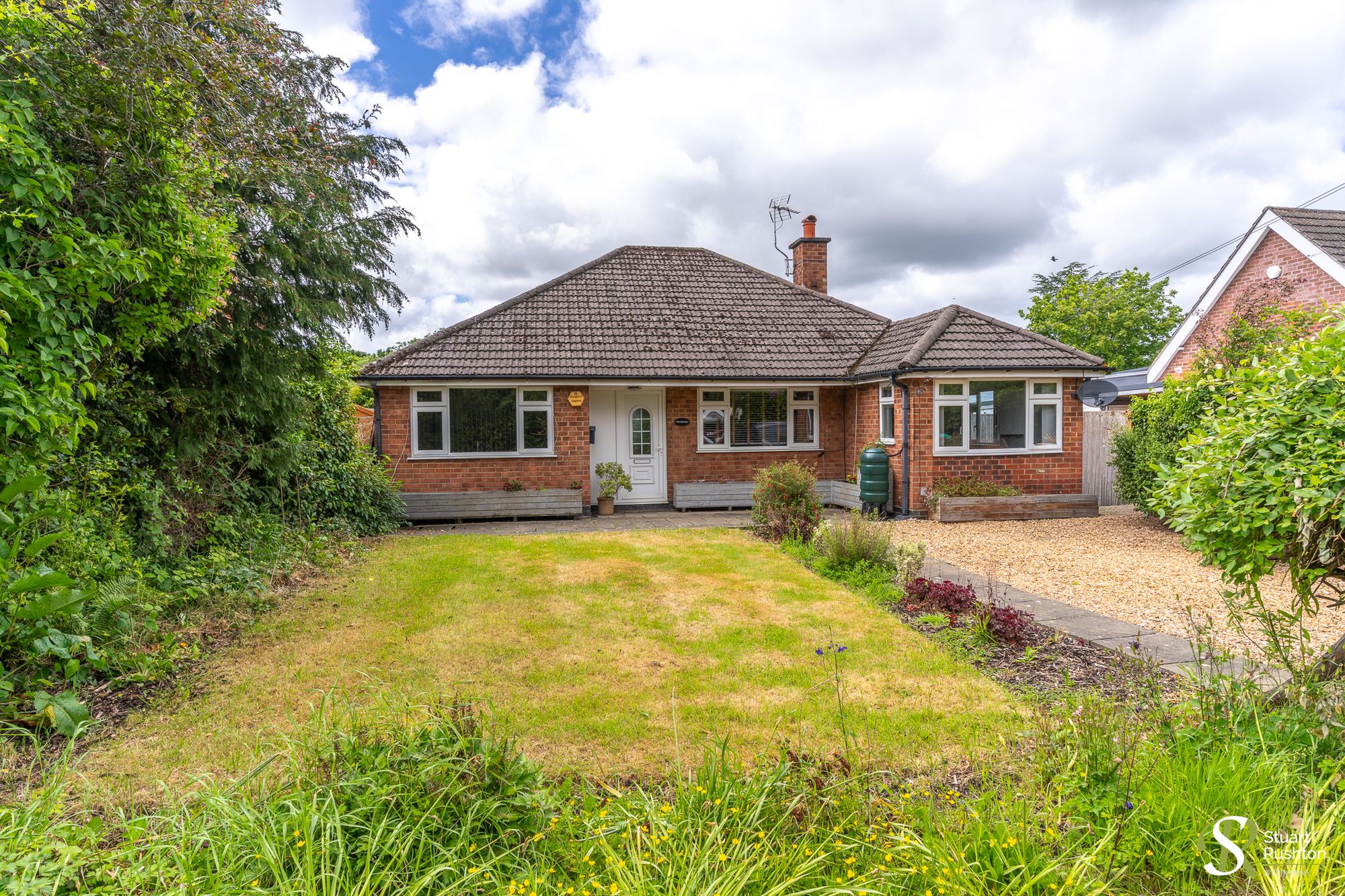 3 Bed Detached Bungalow For Sale In Common Lane, Lach Dennis, CW9